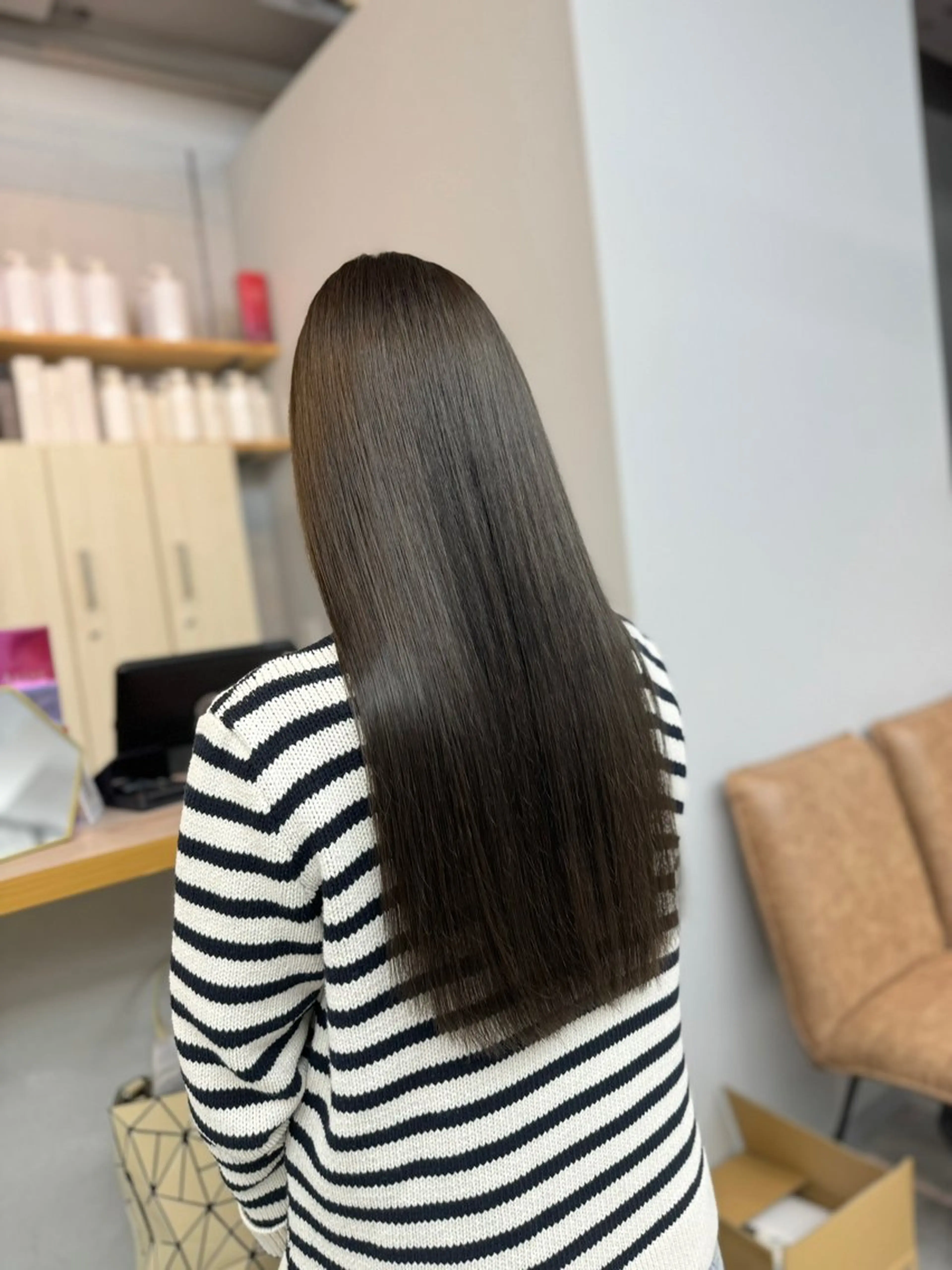 ロング カラー グレージュ オリーブグレージュ オリーブグレー Wehlen所属・透明感カラー🌟 keisukeのヘアスタイル