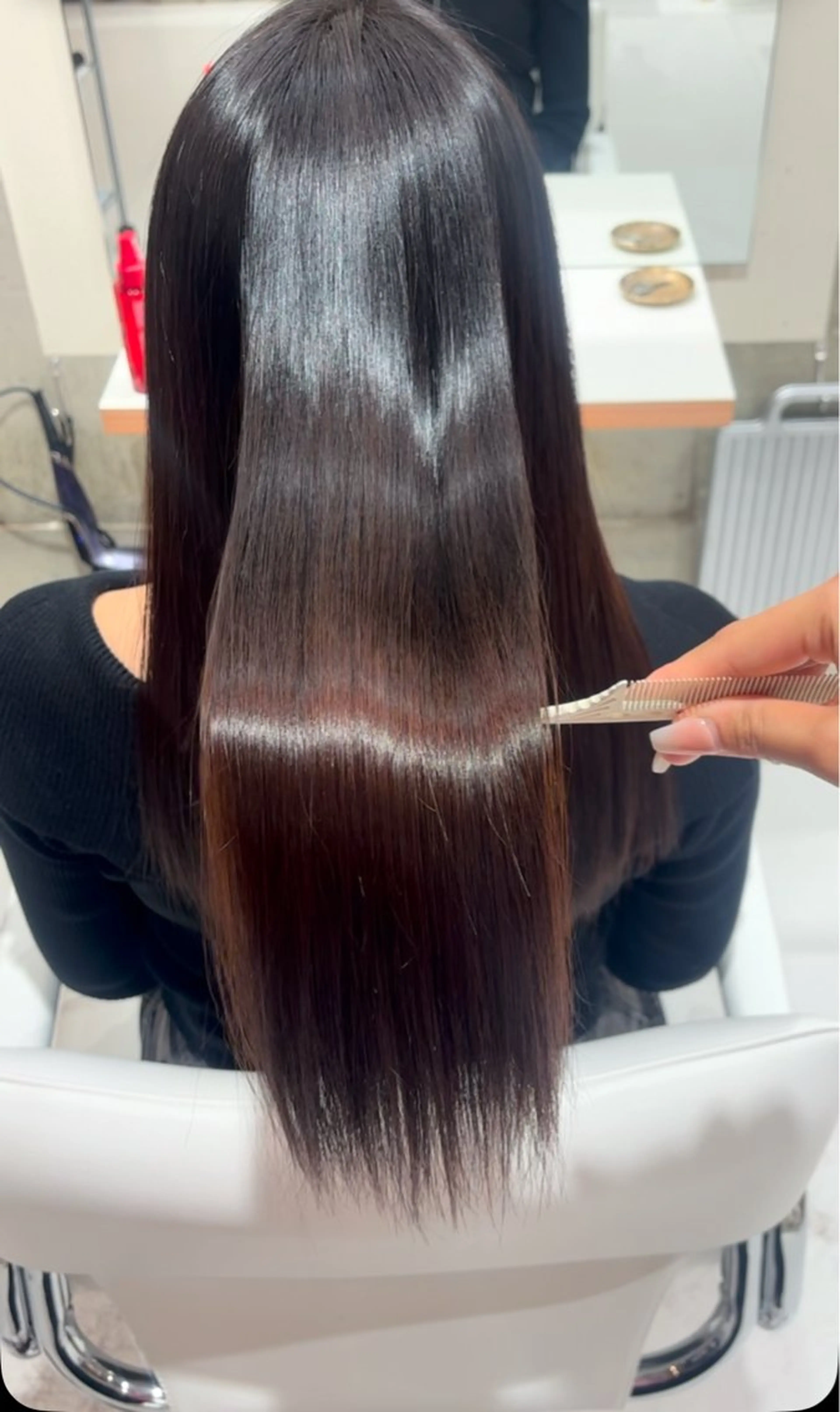 【✨リピートNo.1✨】『❣️朝をラクにしたい方❣️』似合わせカット＋髪質改善ストレート＋髪質改善トリートメント🫧の写真