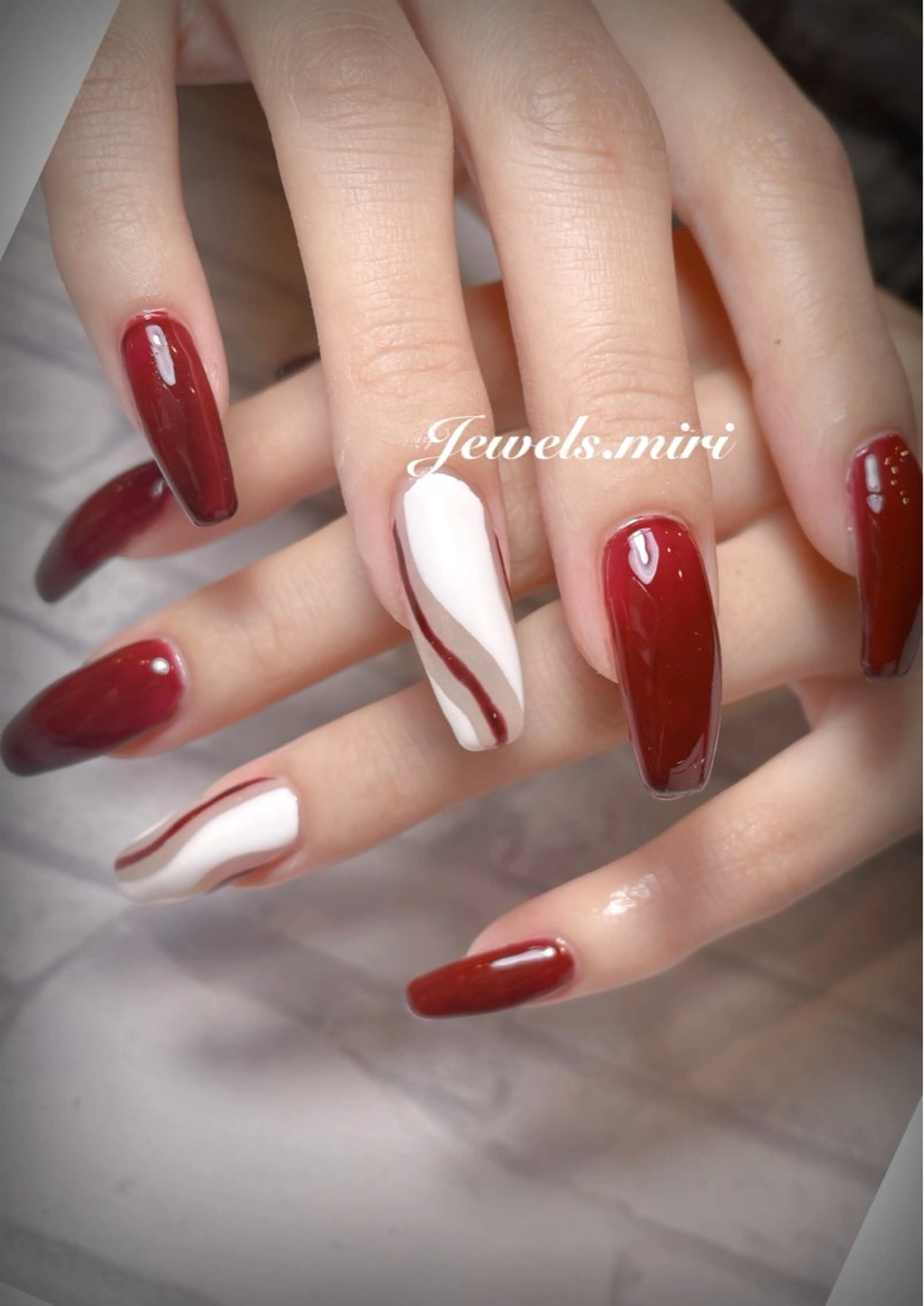 ネイル ボルドー ワンカラーネイル Jewels nail lily 白楽所属・ネイルサロン Jewels Mのネイルデザイン