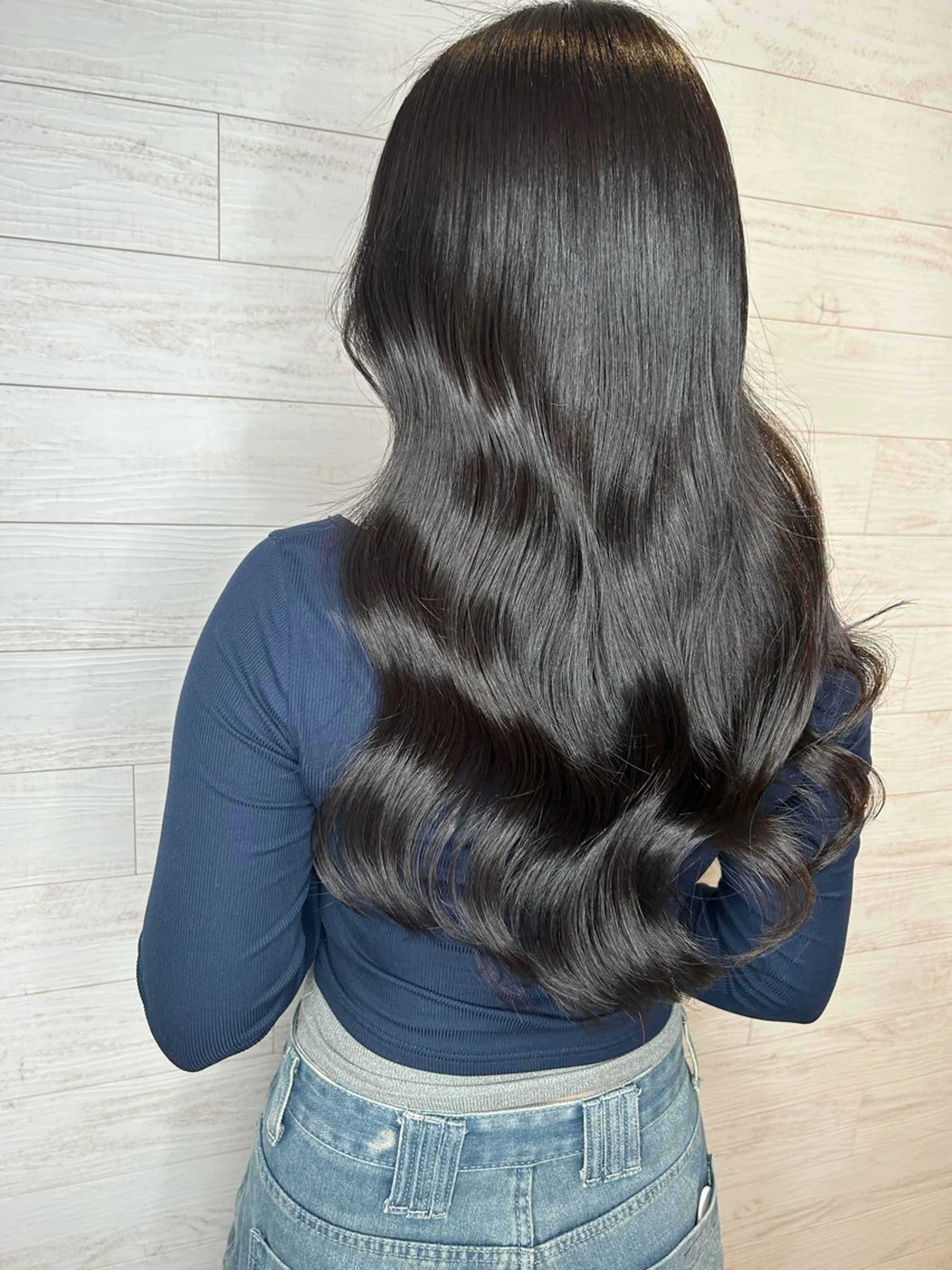 ロング TIGRE tenjin所属・岩崎 レイのヘアスタイル