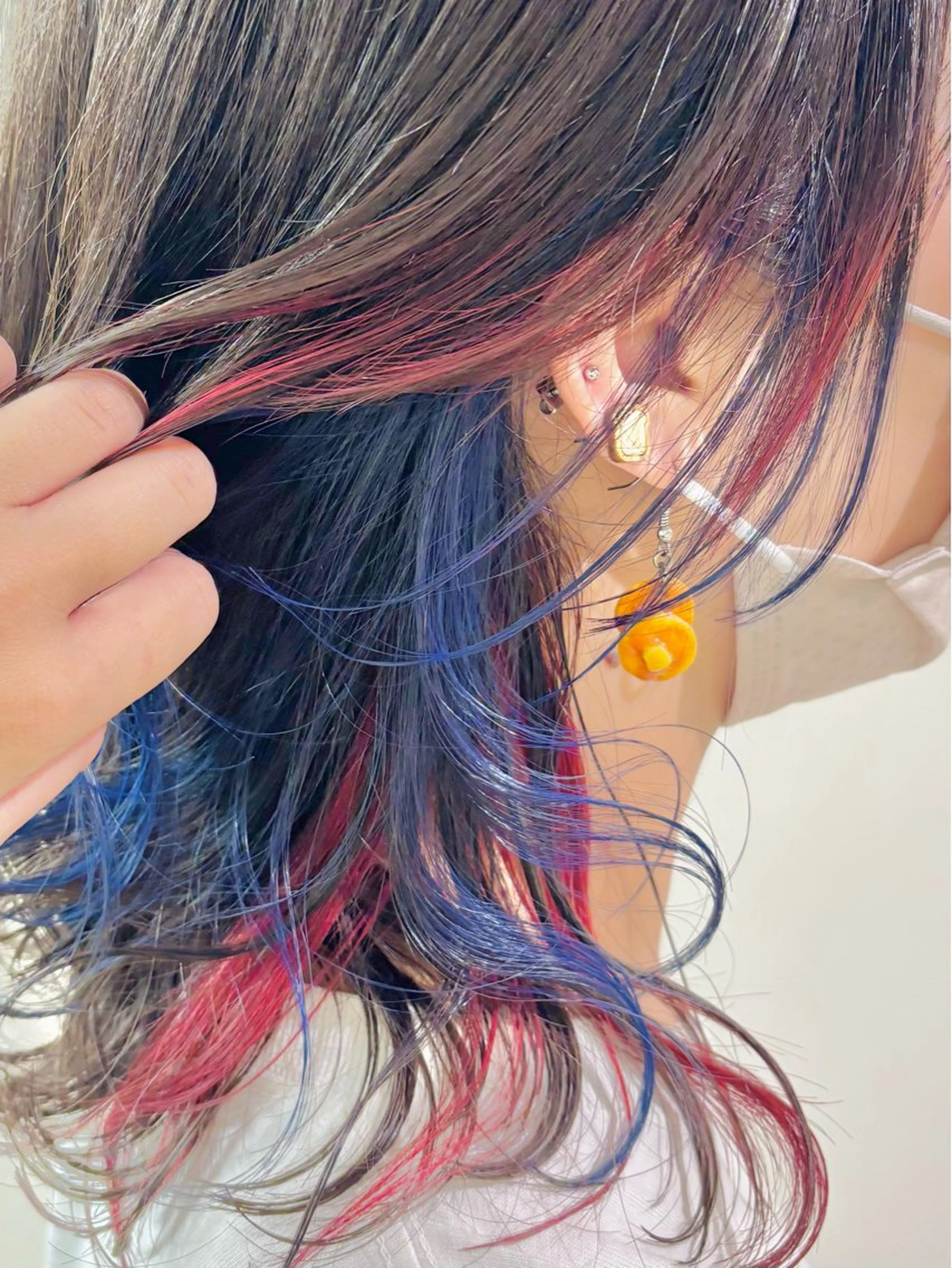 セミロング カラー 古川 琴美のヘアスタイル