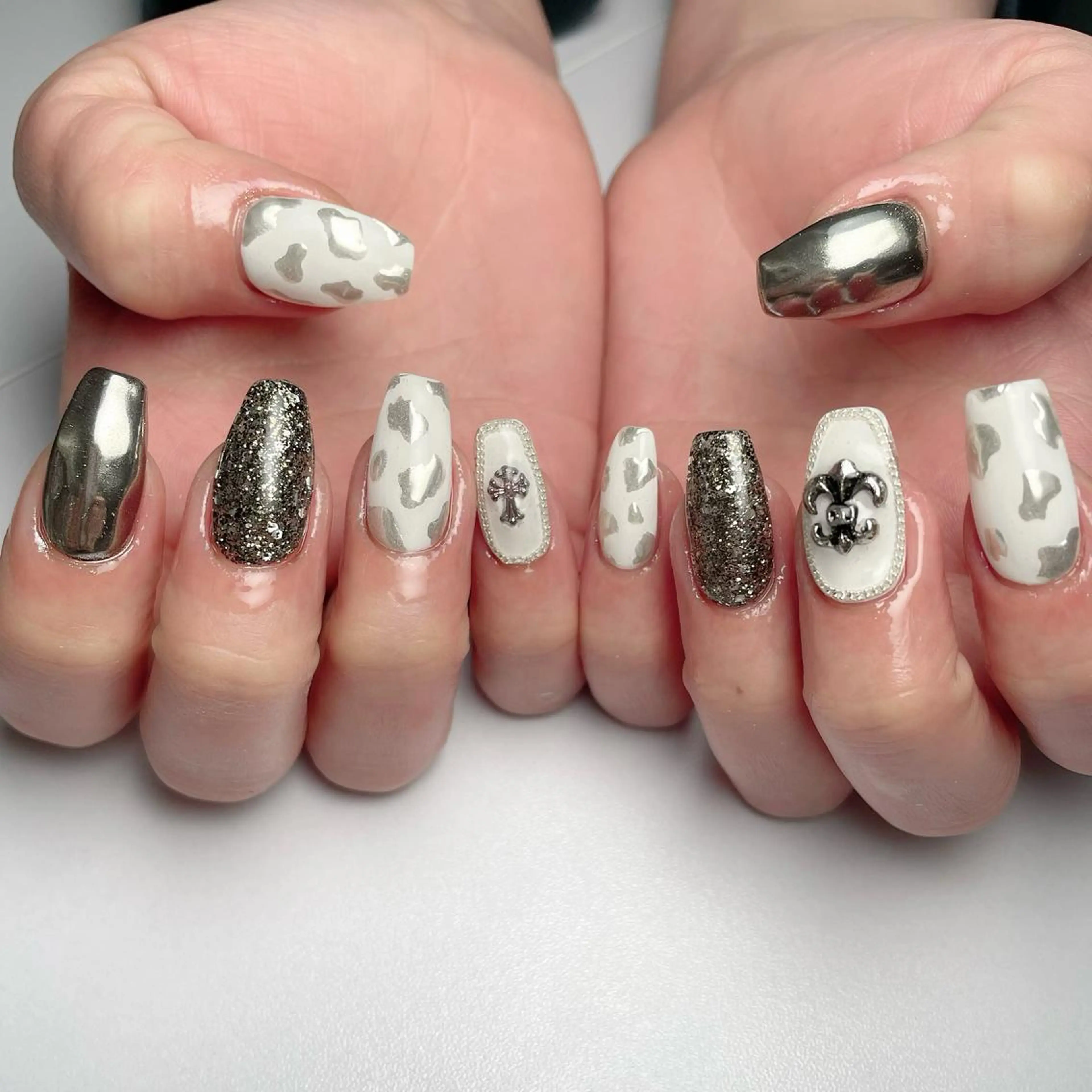 ロング ネイル 下妻市ﾈｲﾙｻﾛﾝ M_styleのネイルデザイン