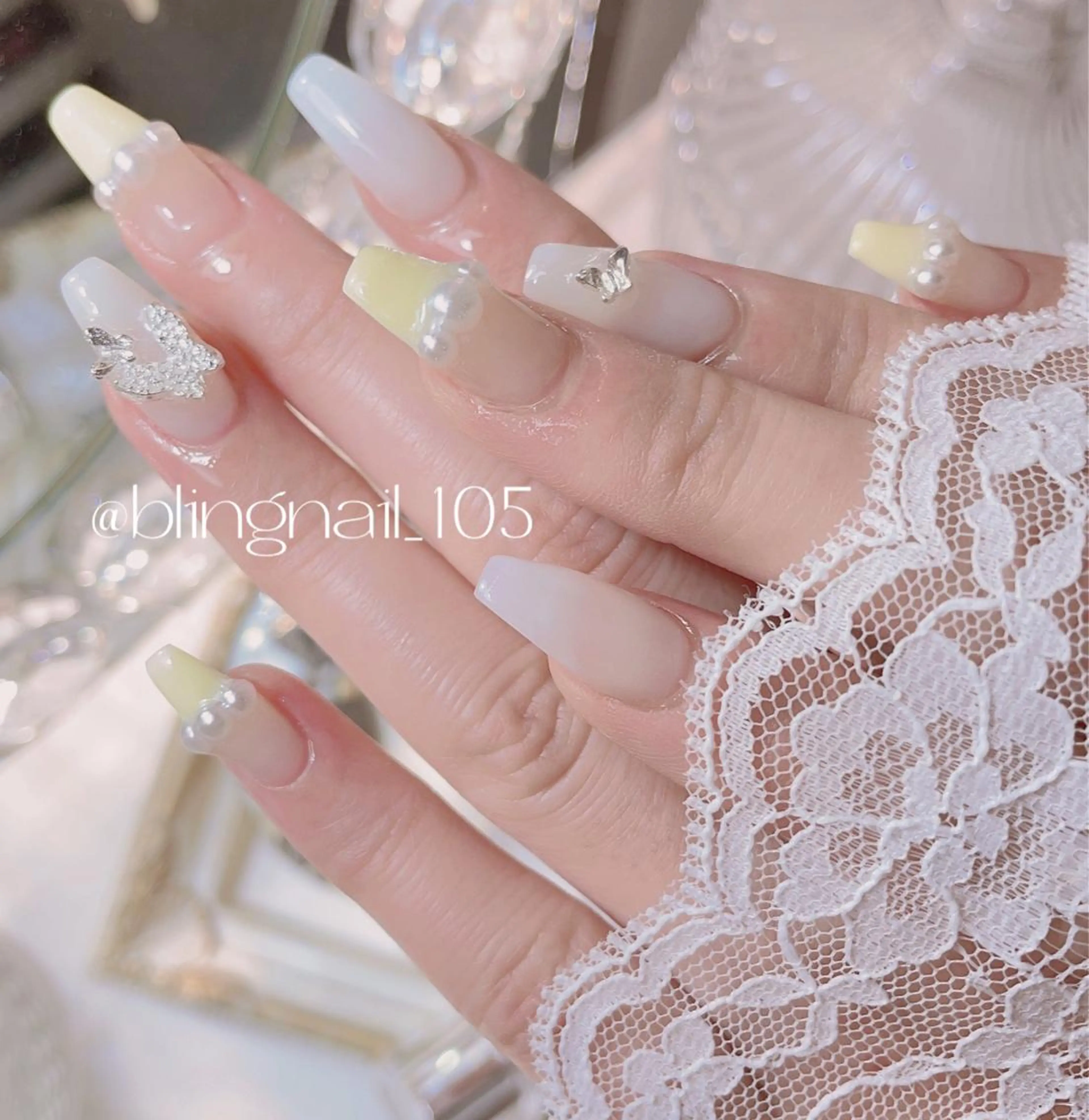 ネイル 23時まで❤︎韓国、 ワンホンネイルのネイルデザイン