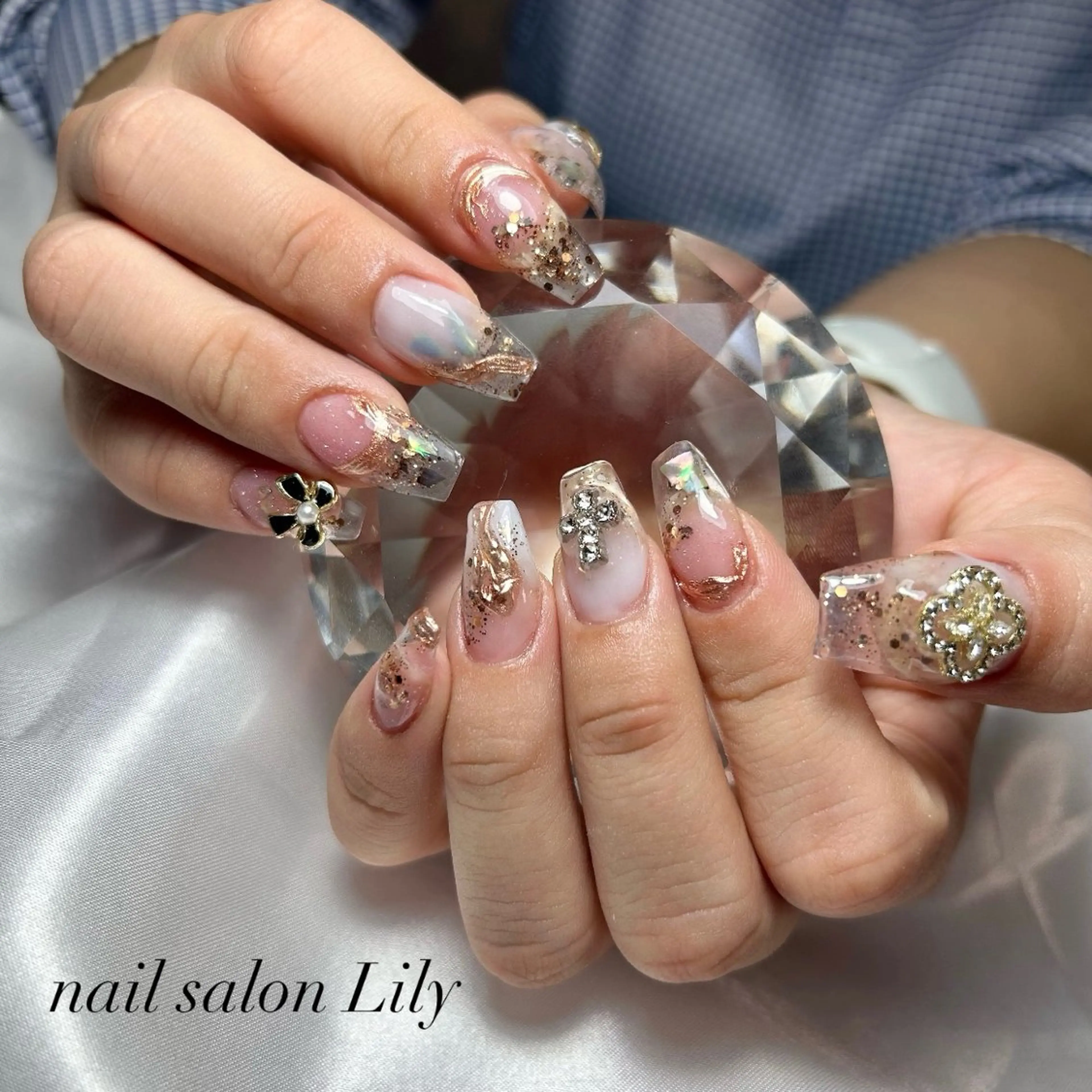 ネイル ゴージャス キラキラネイル スカルプネイル ハンドネイル nail salon Lily所属・藤田 璃々のネイルデザイン