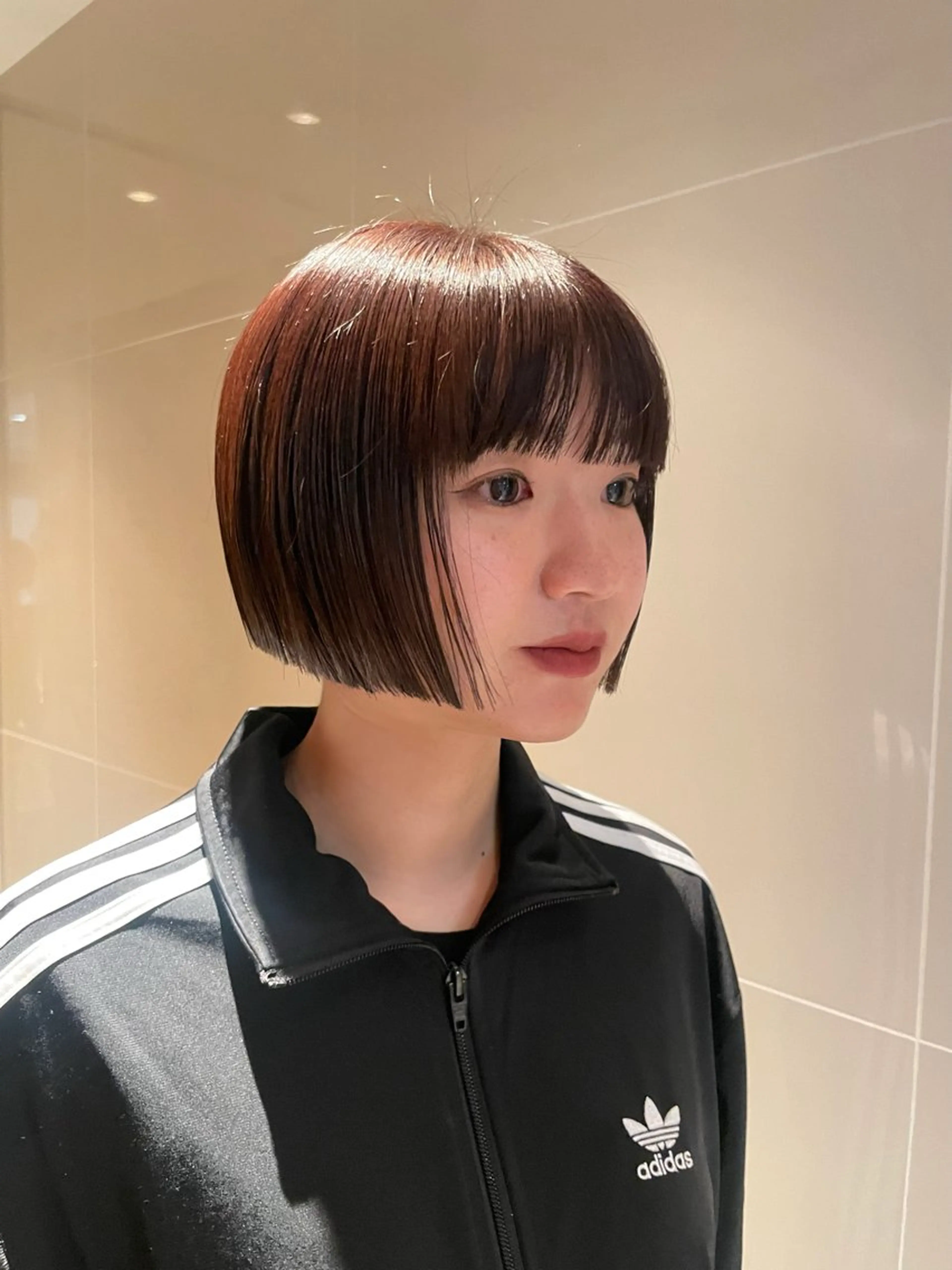 ショート ボブ chihiro / ミディアムカットのヘアスタイル