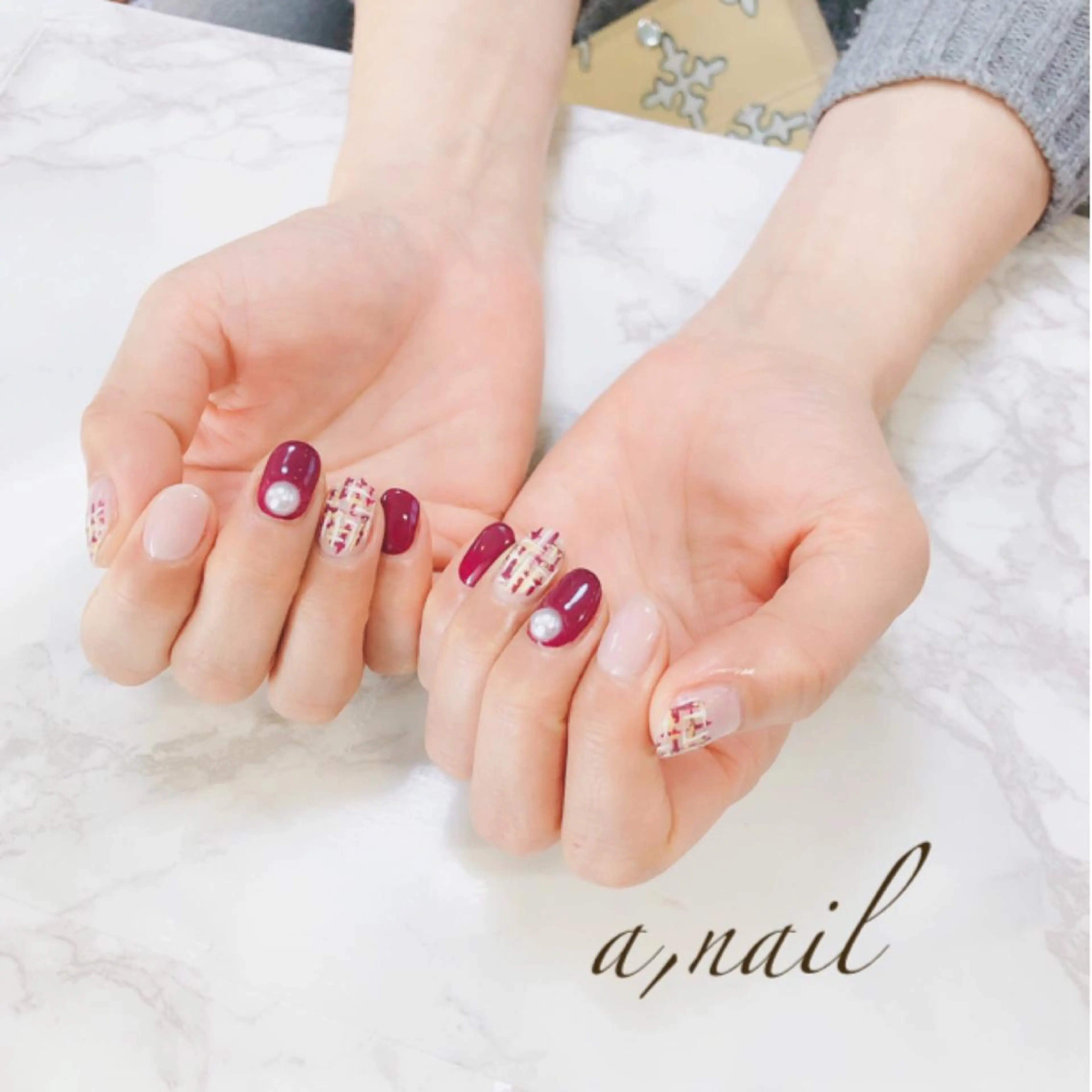 ネイル フットネイル ジェルネイル グラデーション オフィスネイル ワンカラーネイル ハンドネイル ネイルサロン エーネイルのネイルデザイン