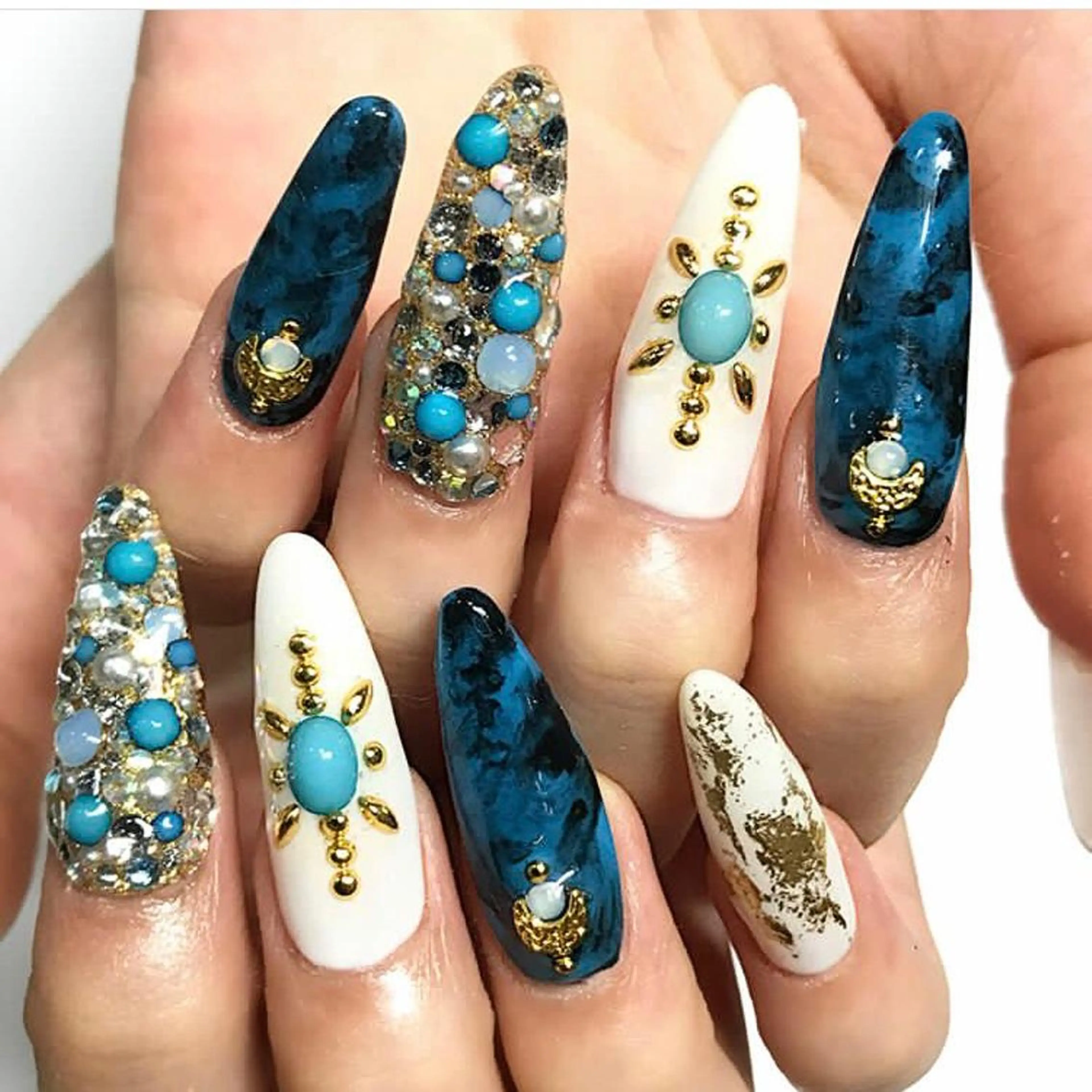 ネイル ジェルネイル 渋谷ビュレネイル Kaoruのネイルデザイン