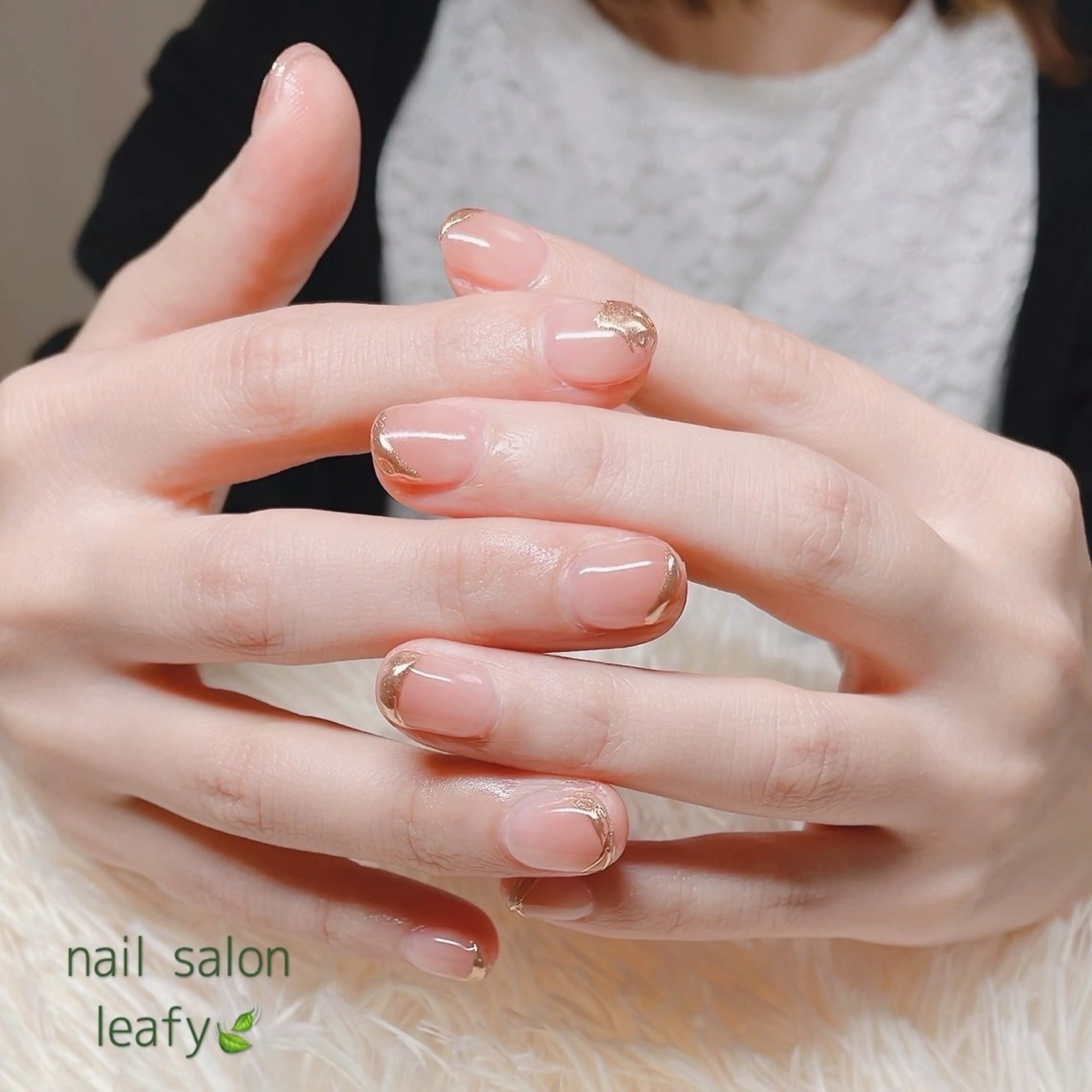 ネイル グラデーション ミラーネイル 持ち込み ショートネイル ネイルサロン leafyのネイルデザイン