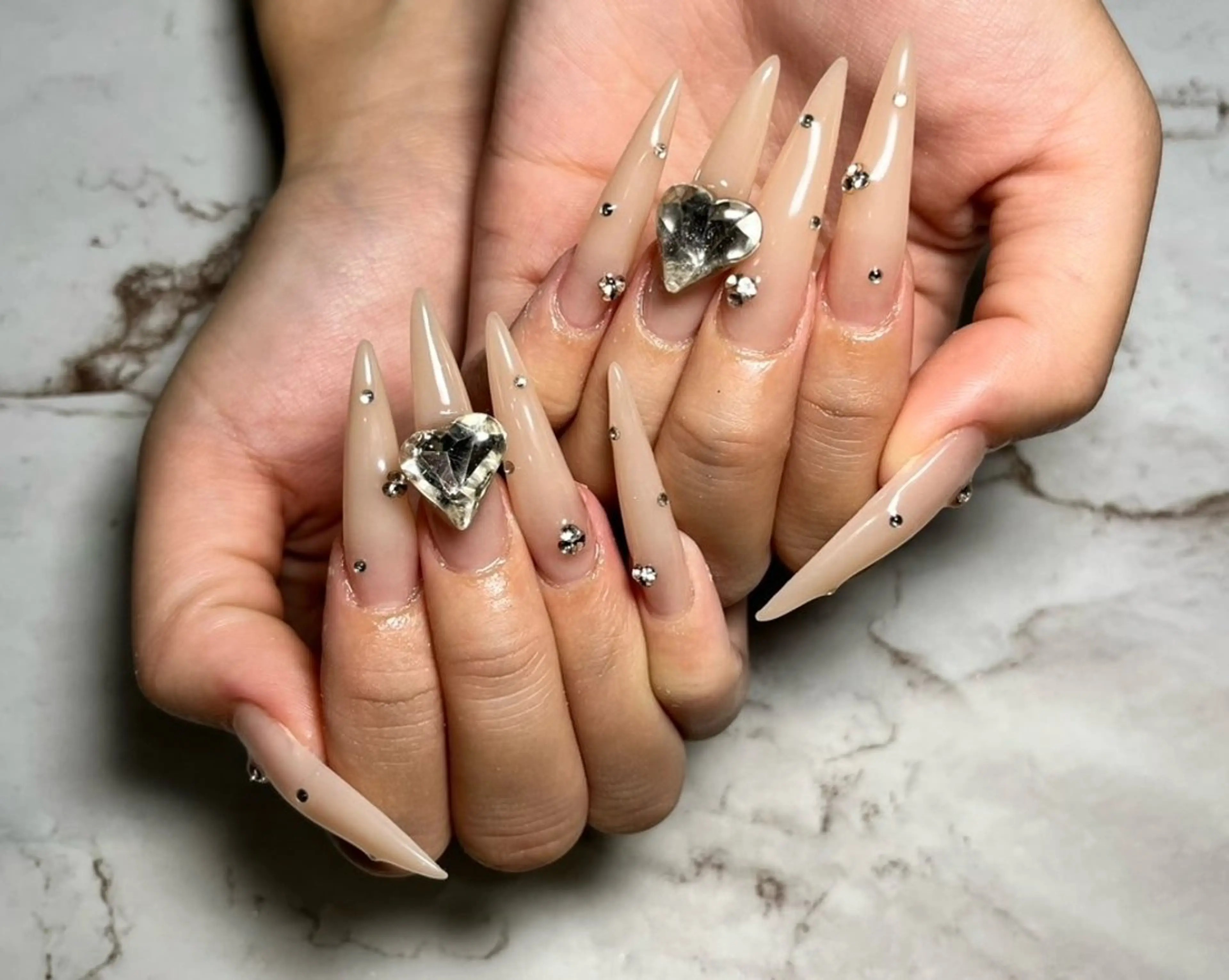 ネイル ハート ハンドネイル NAIL salon ACEのネイルデザイン