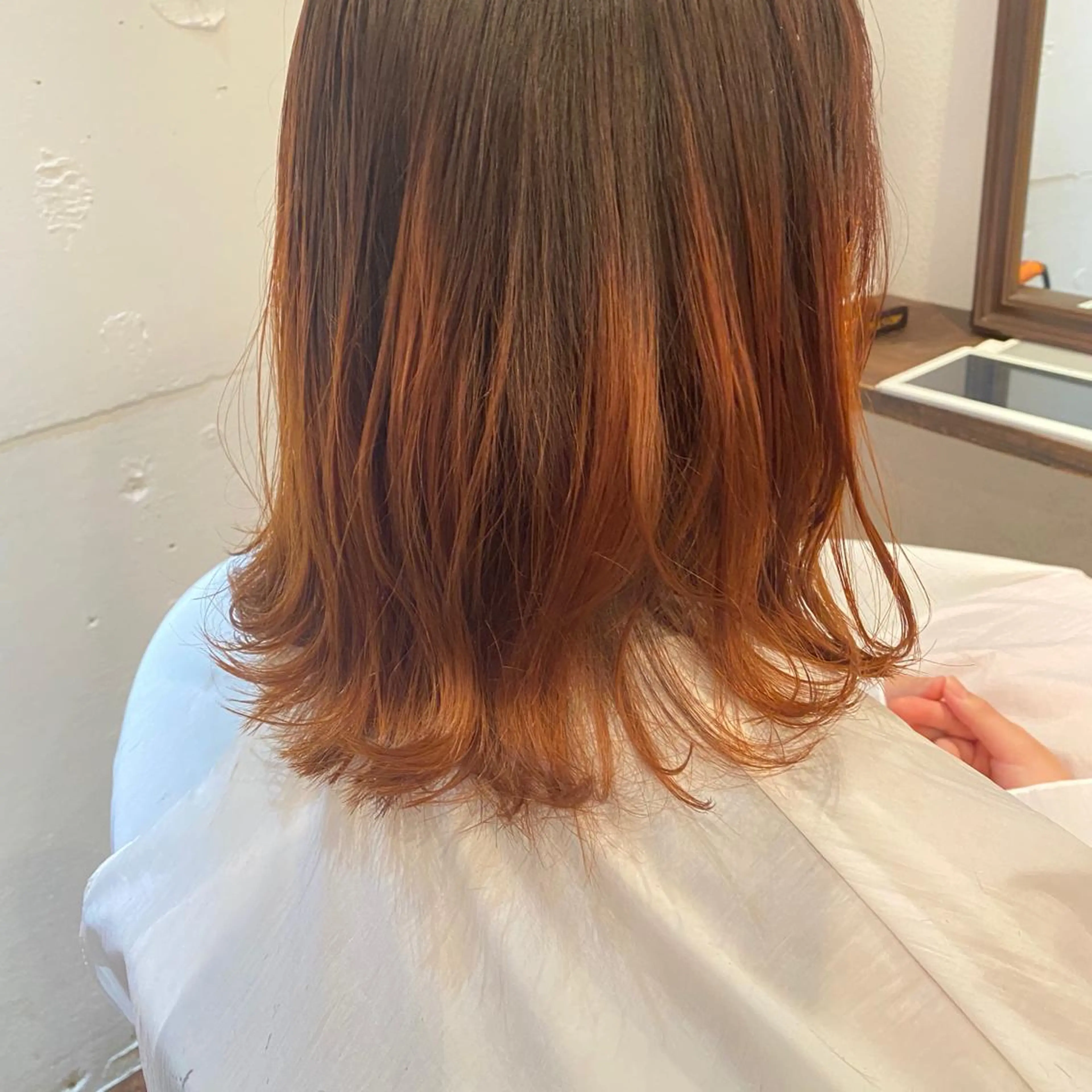 ミディアム カラー グラデーションカラー オレンジ 🌈🌸あおき みちる🌟💗のヘアスタイル