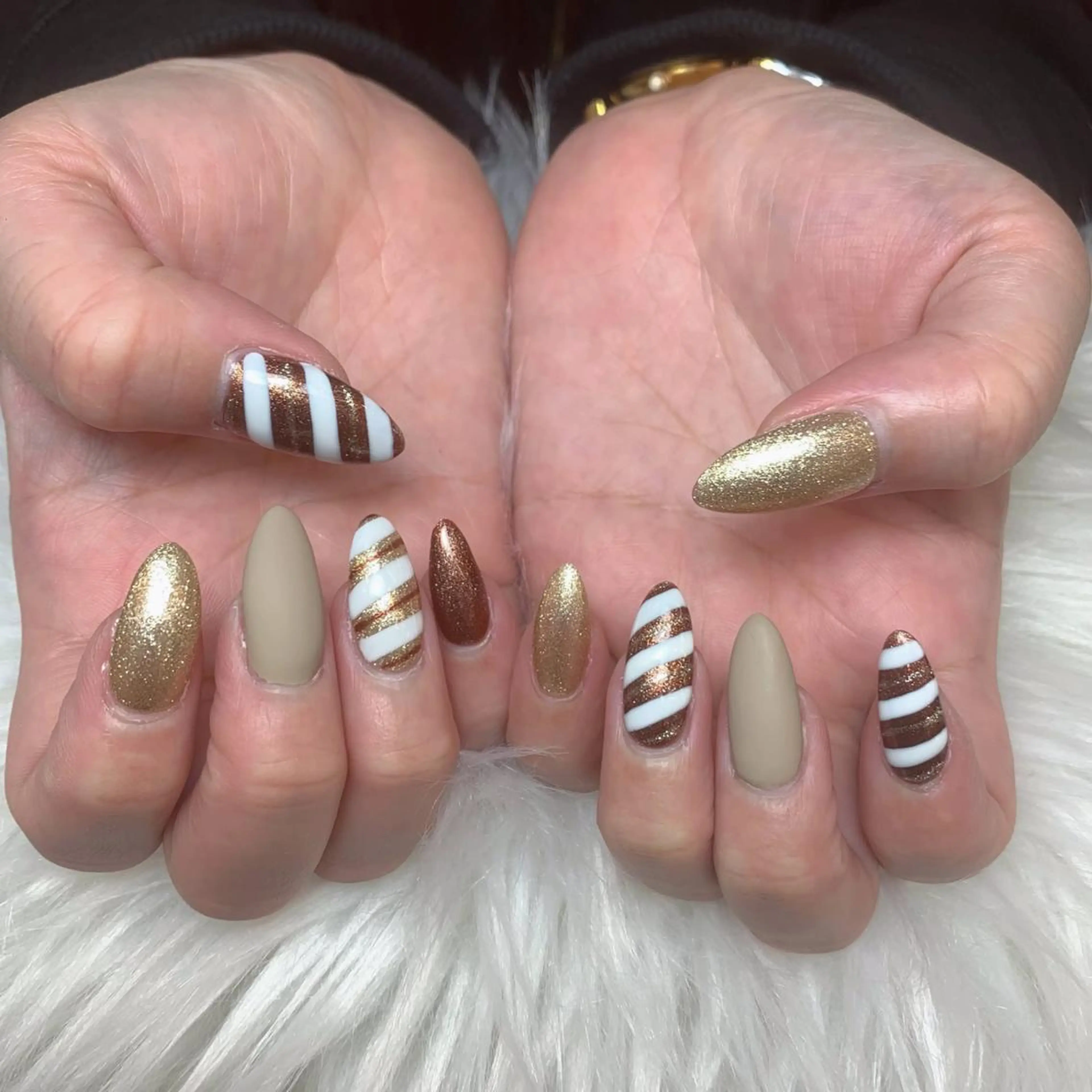 ネイル ヒユ ヒヨリのネイルデザイン