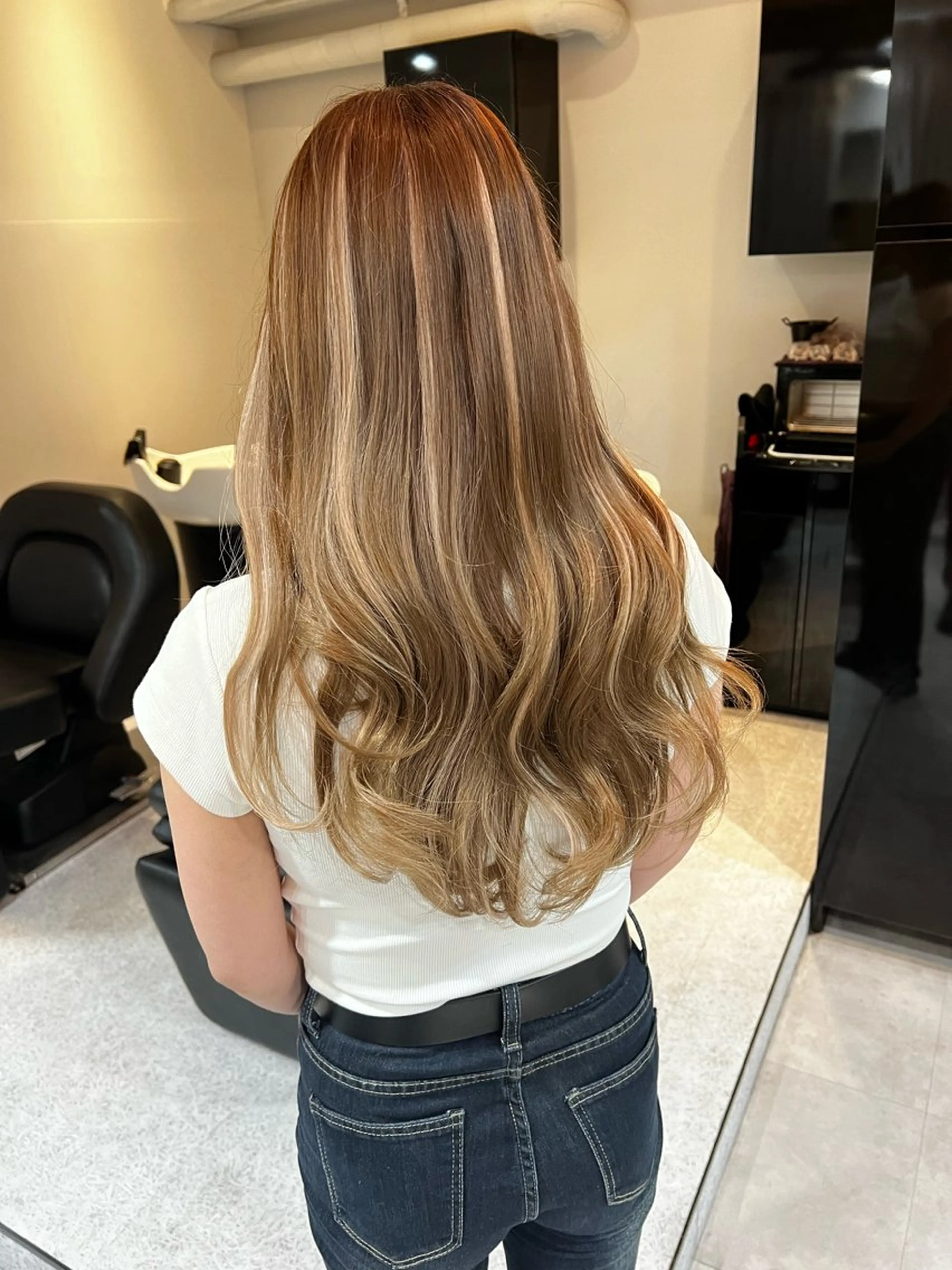 ロング カラー ハイライトカラー ハイライト ヘアカラー エクステ PSY(サイ)所属・PSY(サイ)池袋 金田尚久🎨のヘアスタイル