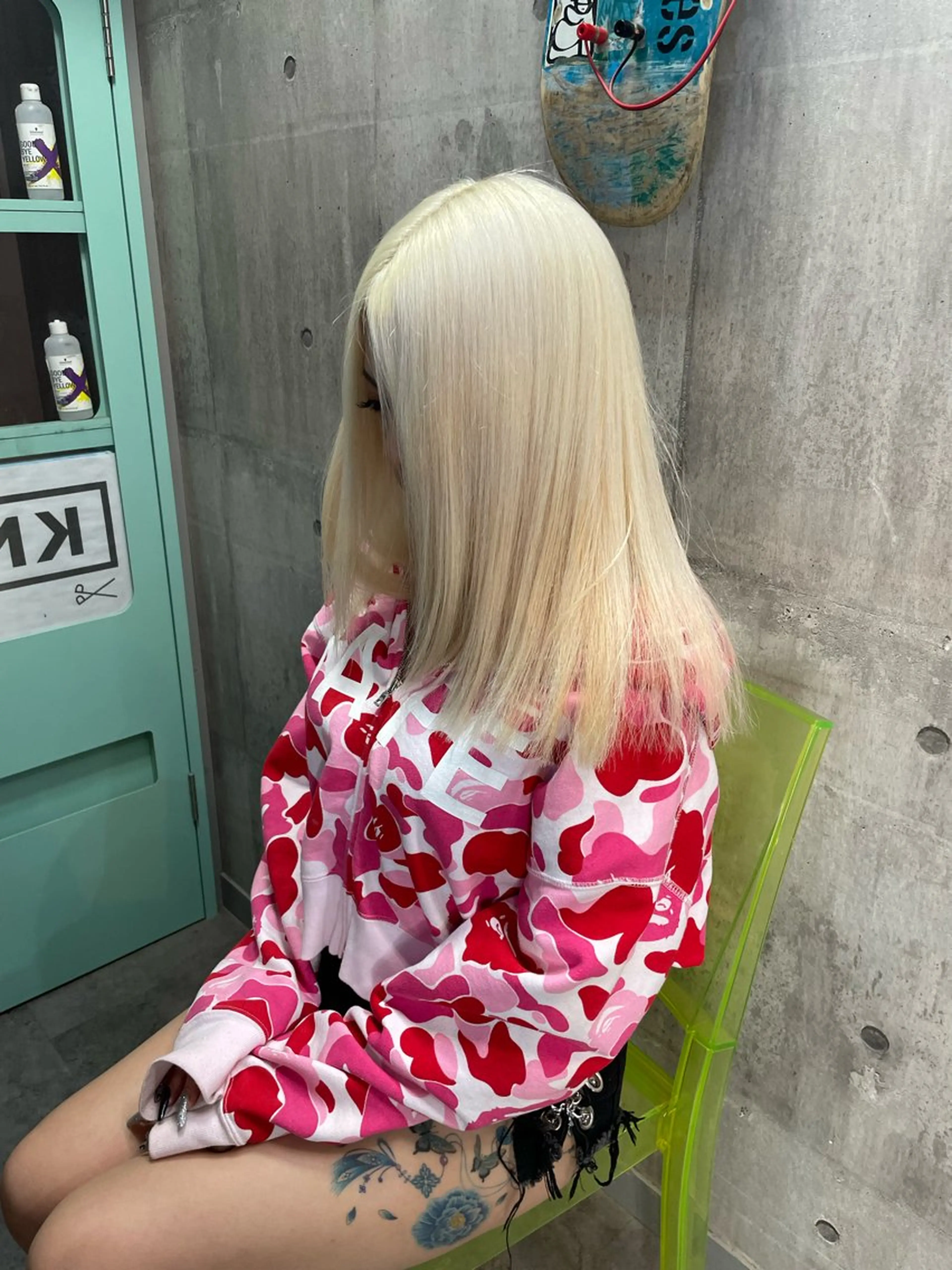 セミロング カラー 抜きっぱなしブロンド ホワイト&レイヤーカ ットエクステ長畠俊輔のヘアスタイル