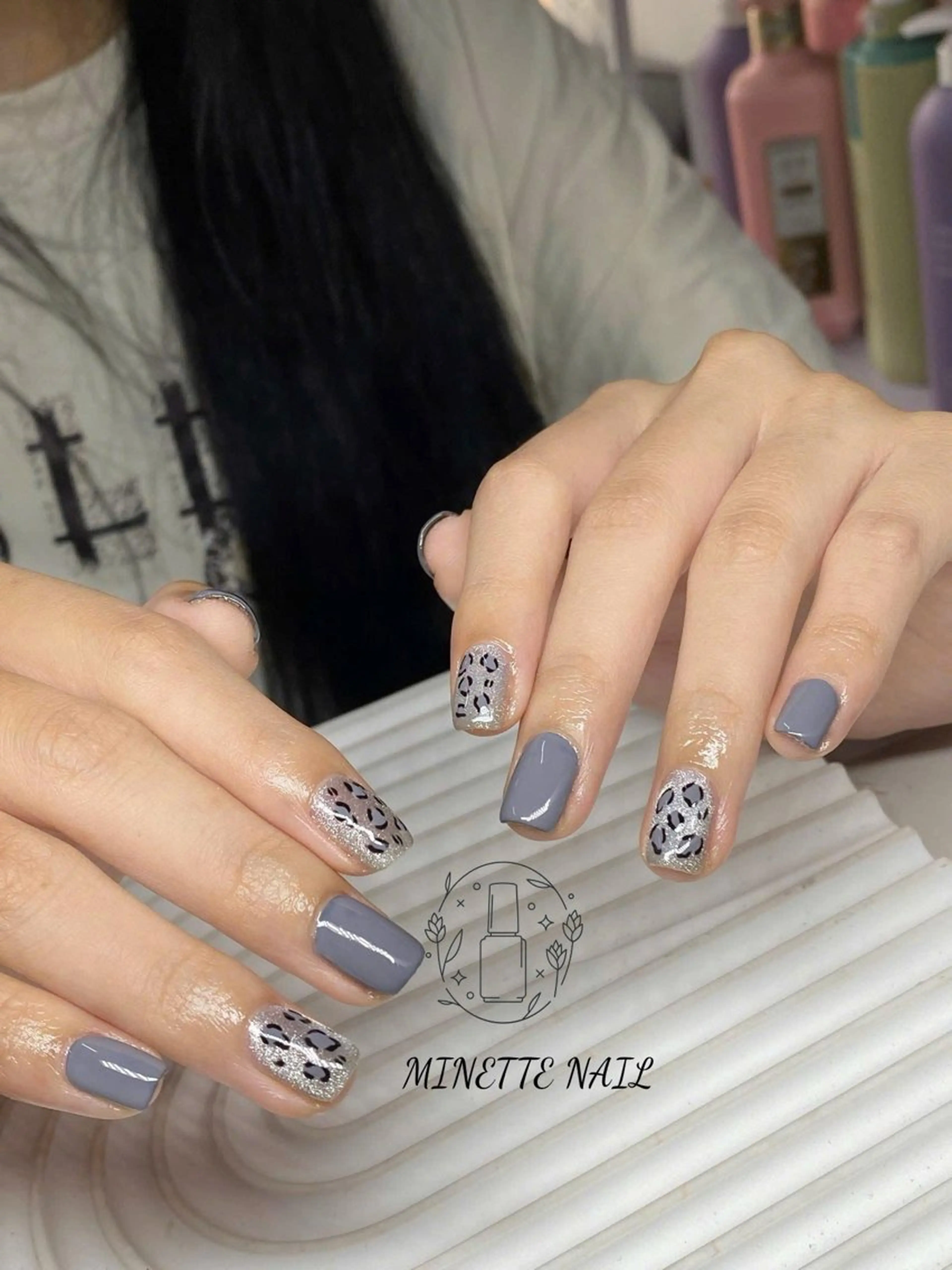 ネイル アニマル柄 フレンチネイル ジェルネイル マグネットネイル 持ち込み Minette Nailのネイルデザイン