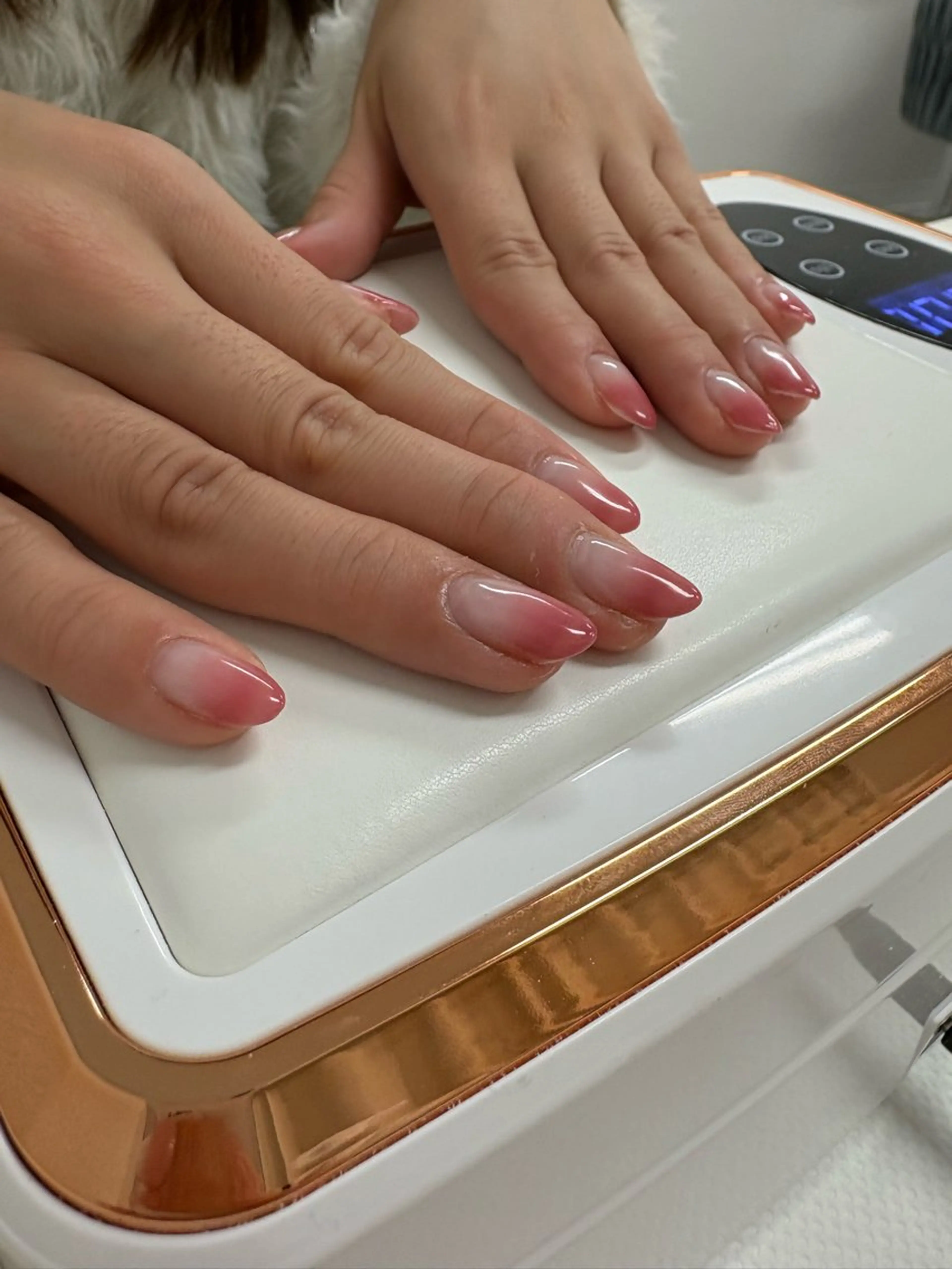 ネイル グラデーション ハンドネイル enju所属・河村 萌美のネイルデザイン