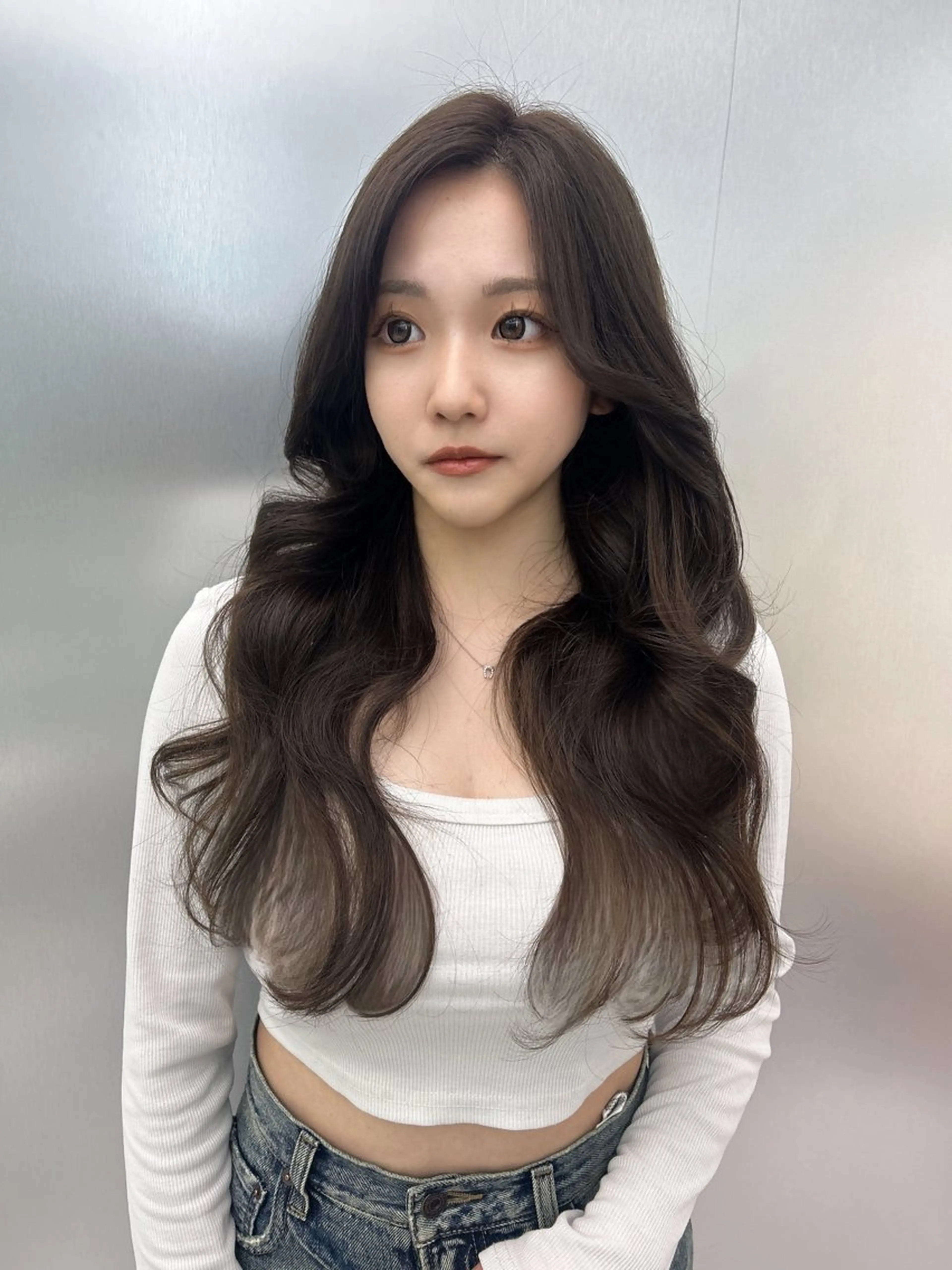 ロング ヘアカラー エクステ 心斎橋ヘアカラー ブリーチmarinaのヘアスタイル