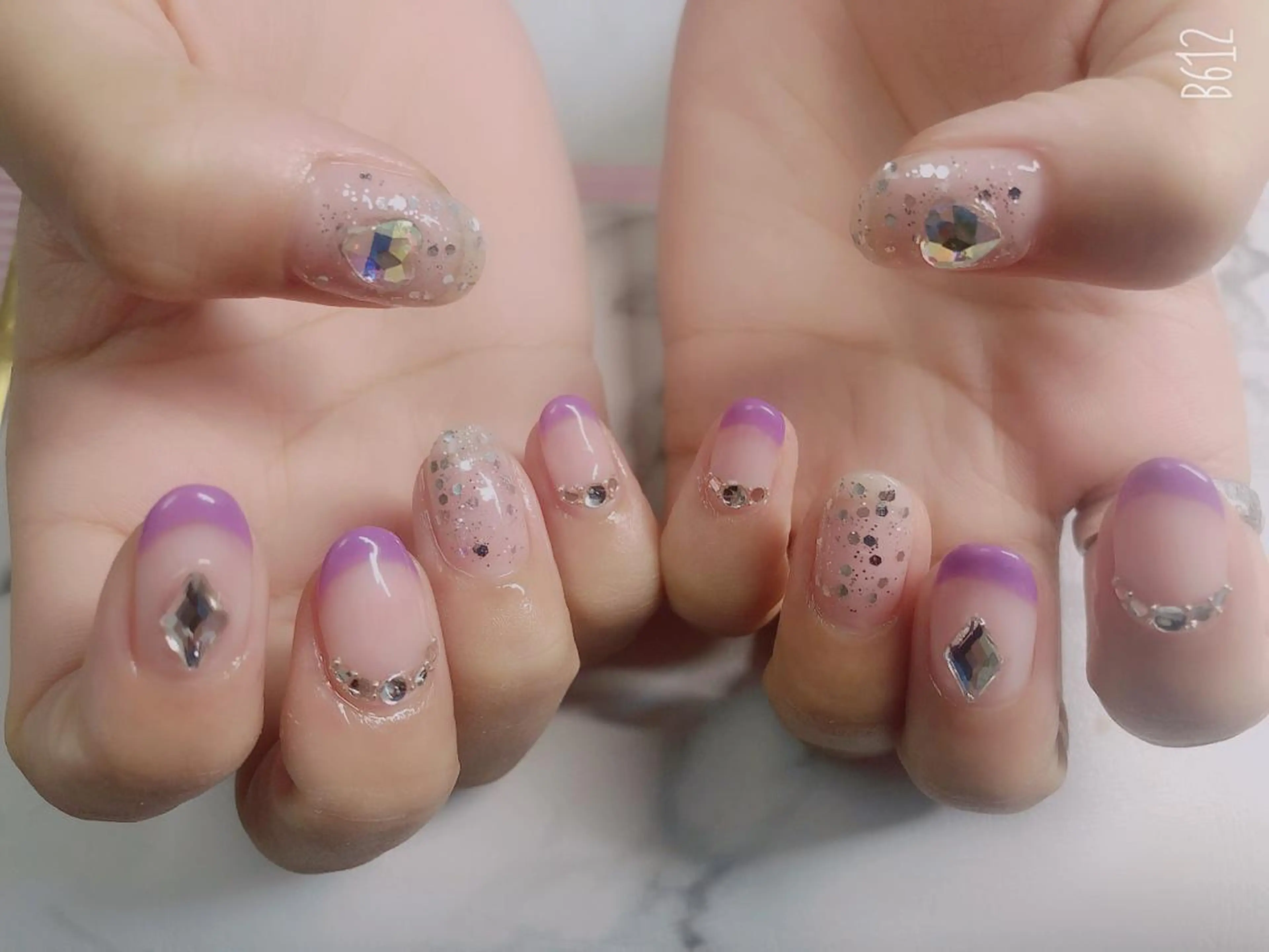 ネイル ネイルサロンエクラ 🫧Shizukaのネイルデザイン