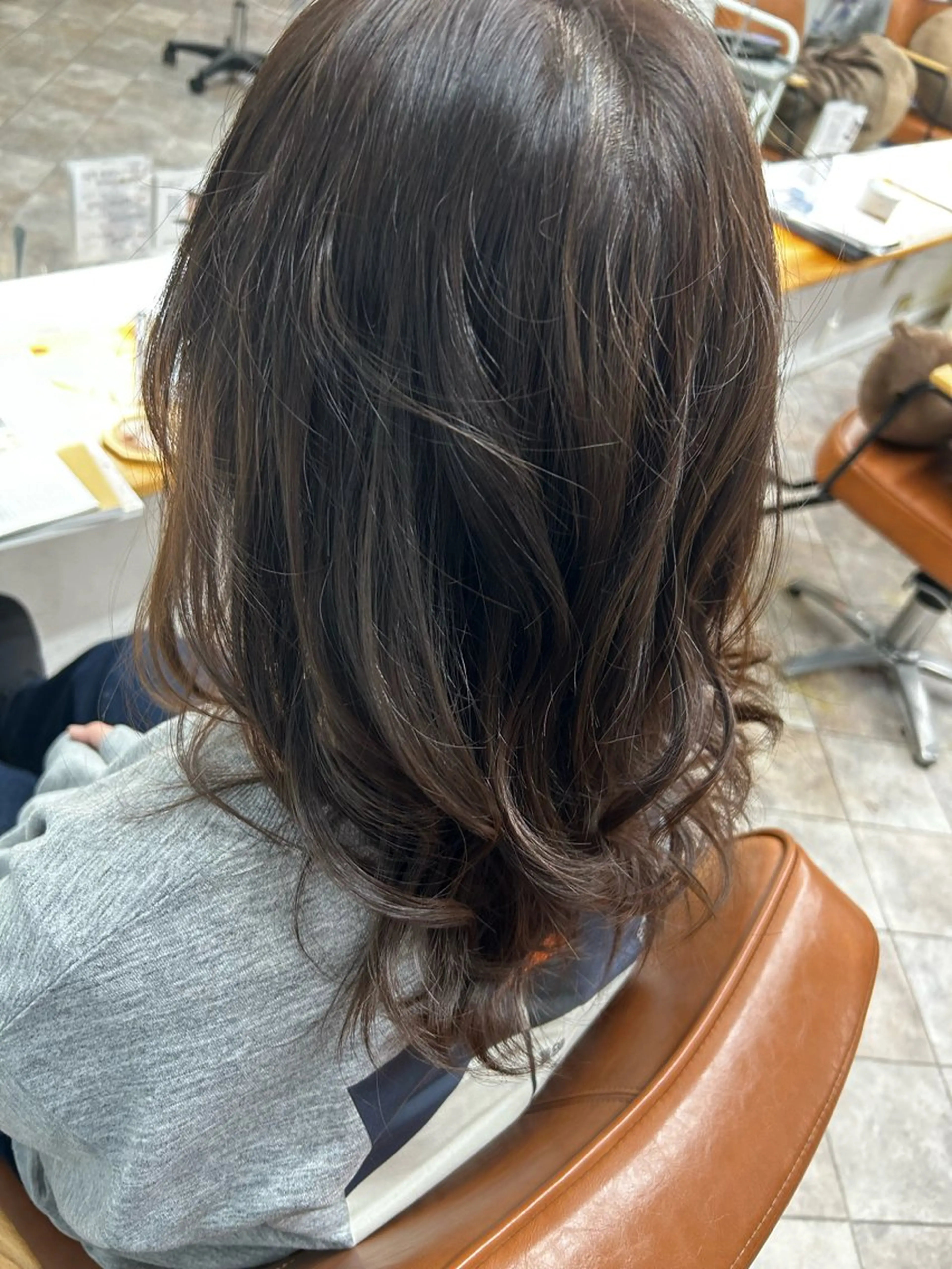 セミロング カラー ヘアカラー トリートメント 永木 楓のヘアスタイル