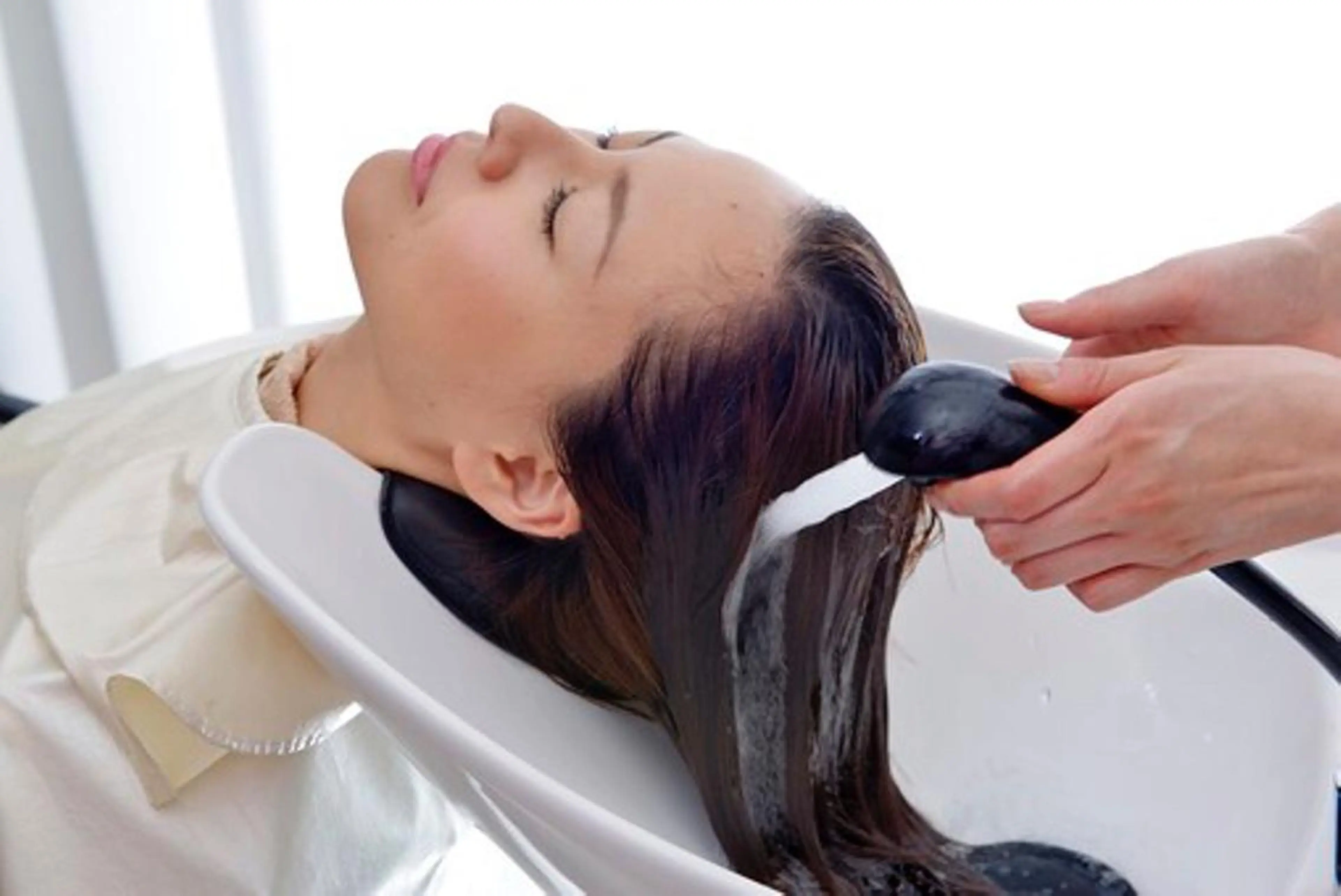 ロング カラー パーマ ヘアアレンジ メンズ キッズ ネイル マツエク・マツパ 美髪を叶える髪質改善 サロン/吉田剛弘のヘアスタイル