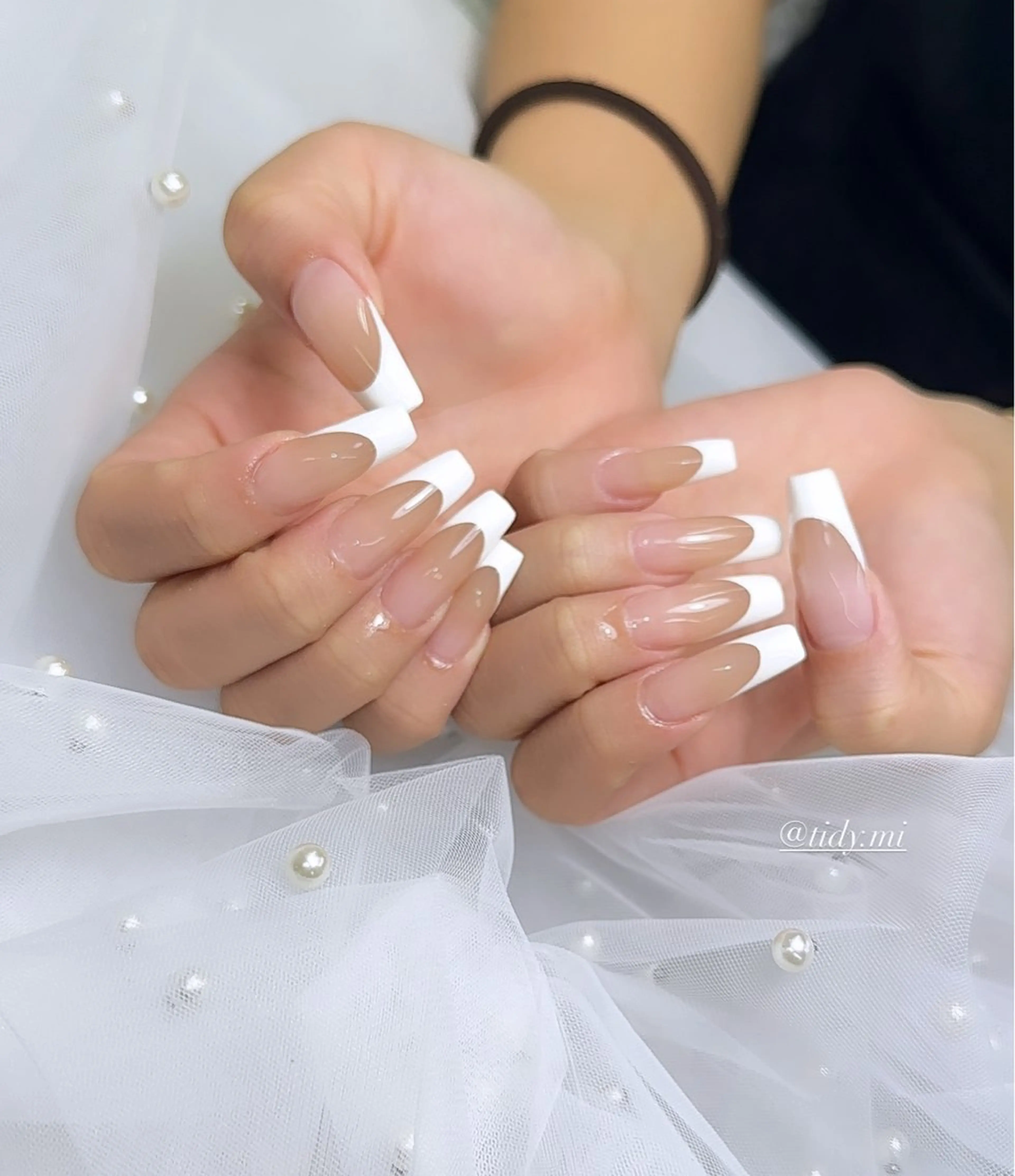 ネイル ブラウン フレンチネイル ジェルネイル グラデーション スカルプネイル TIDY M&Mのネイルデザイン