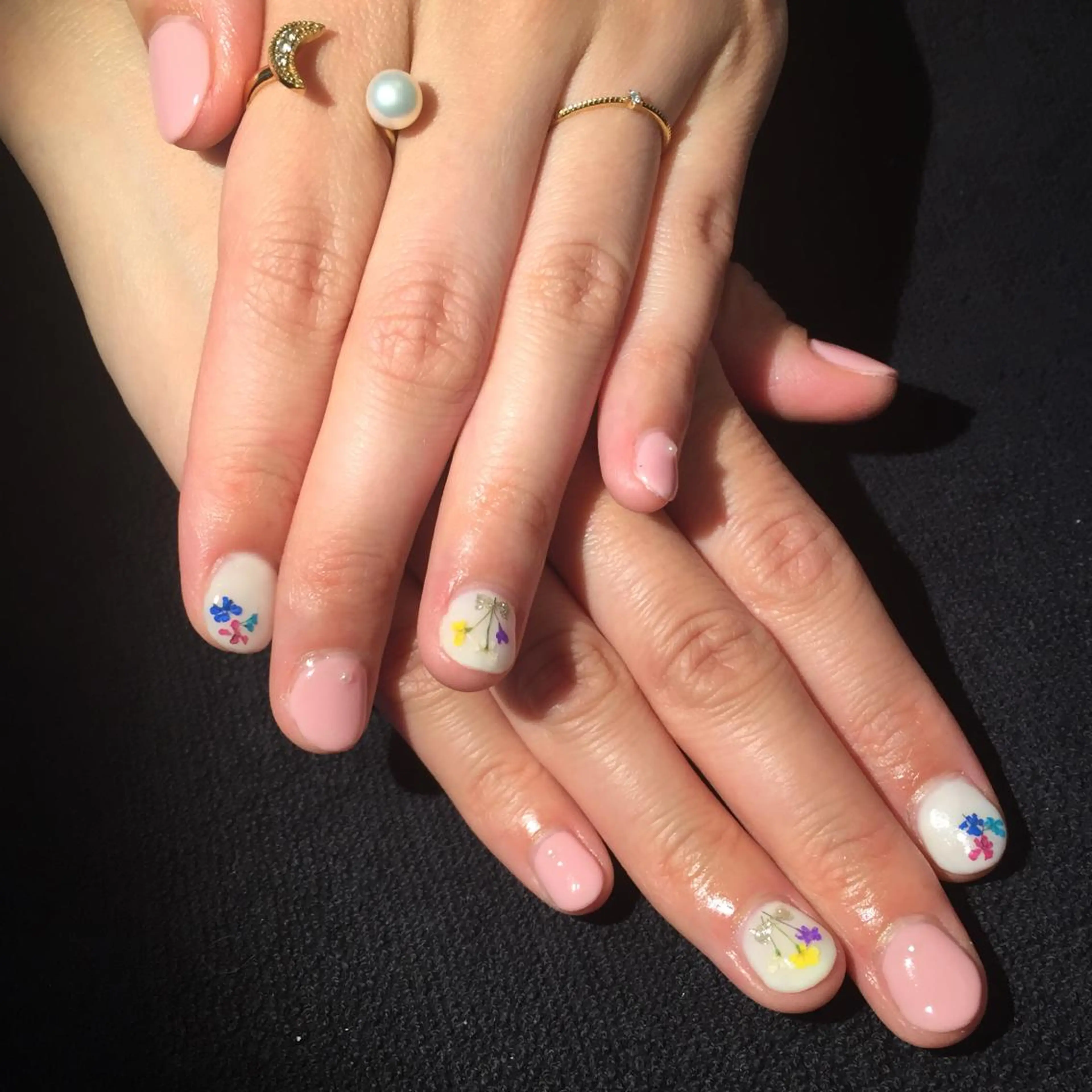 ネイル 春ネイル BANBINANAIL所属・イリネコ マリのネイルデザイン