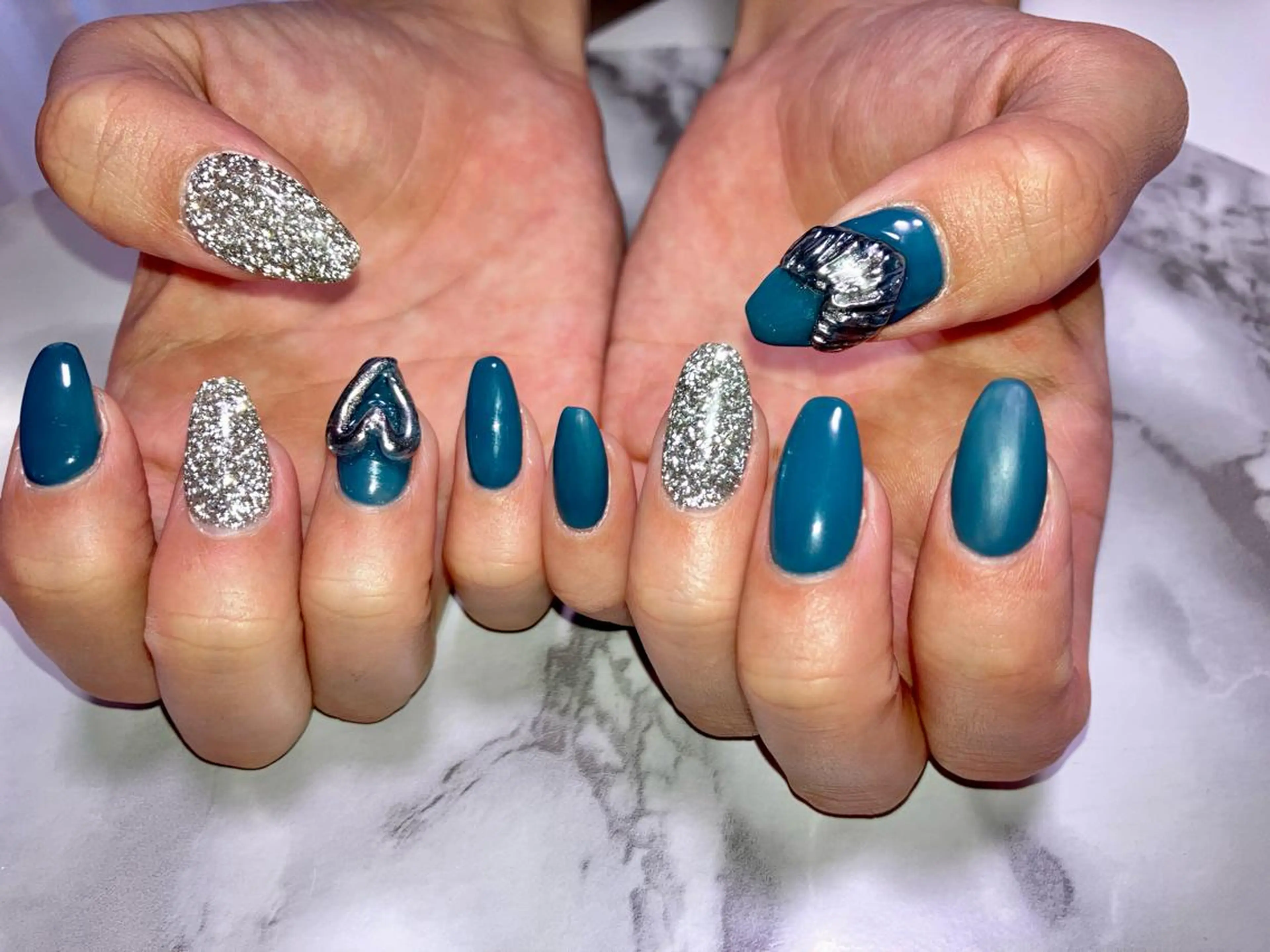 ネイル ハンドネイル ネイルサロン D-glowのネイルデザイン