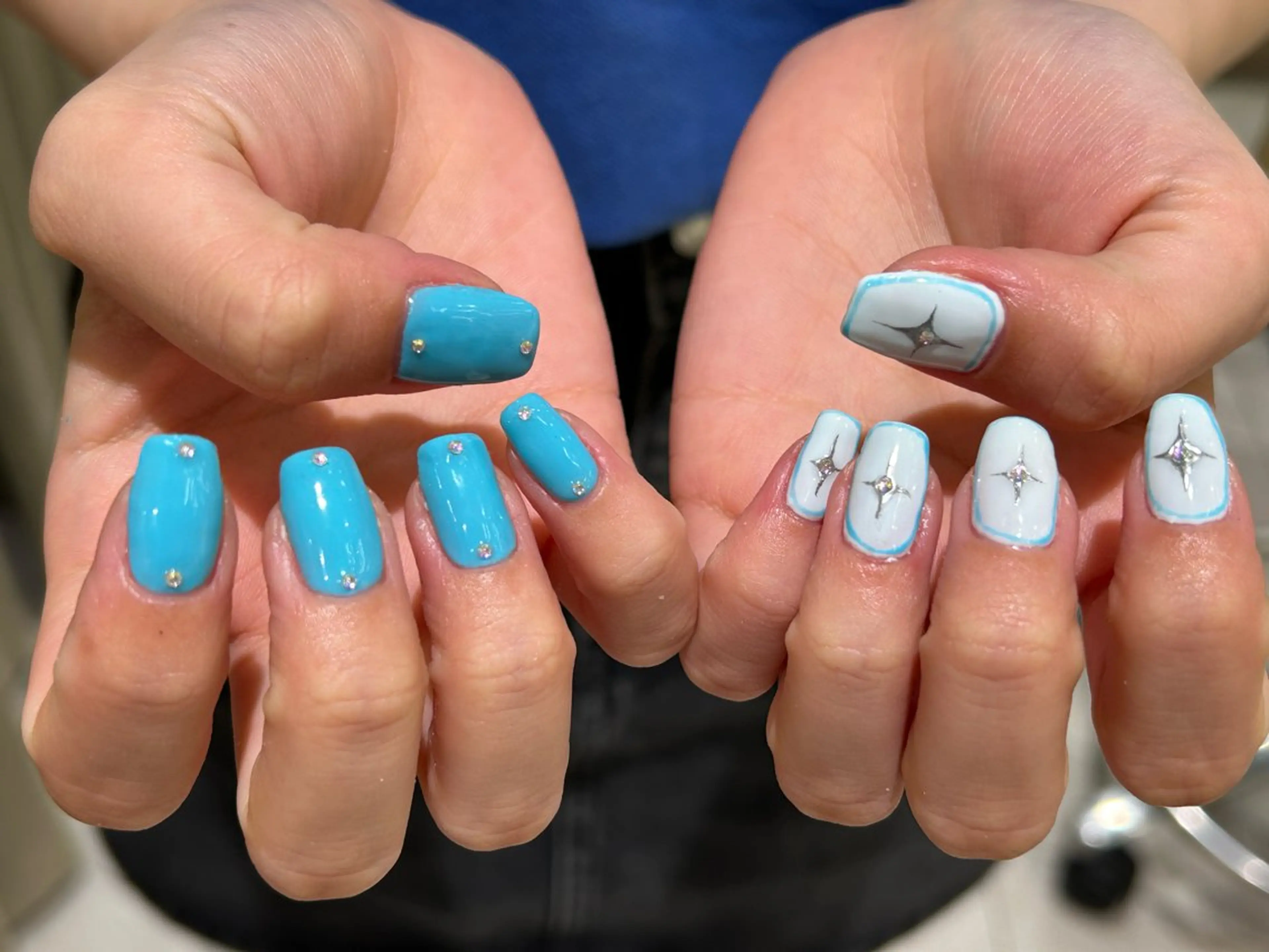 ネイル ꪆৎ平行アーチ ྀི ワカナの眉毛・アイブロウイメージ