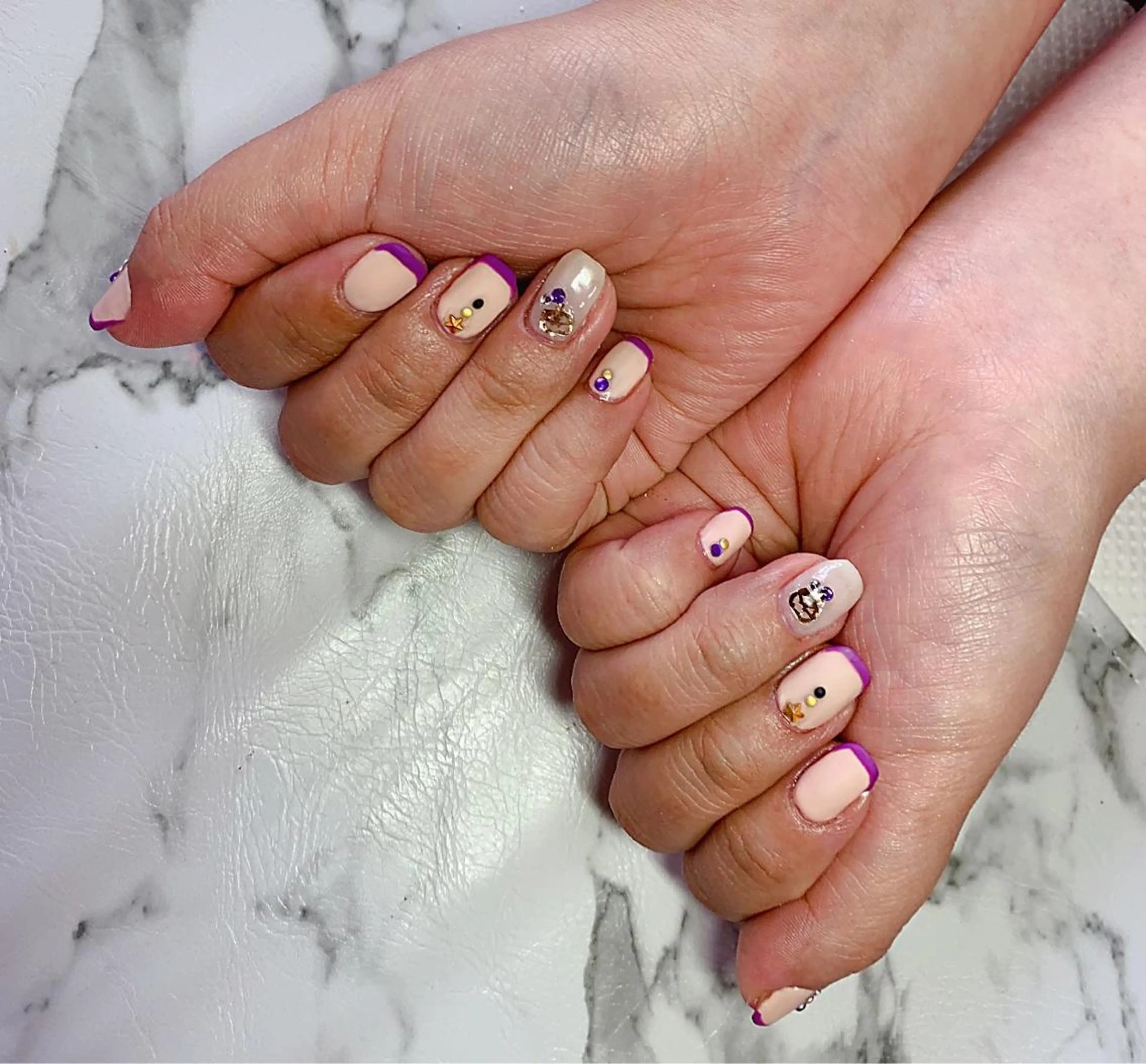 ネイル アニマル柄 アートネイル ニュアンスネイル ネイルチップ ハンドネイル x.1.0.nail ♡Cのネイルデザイン