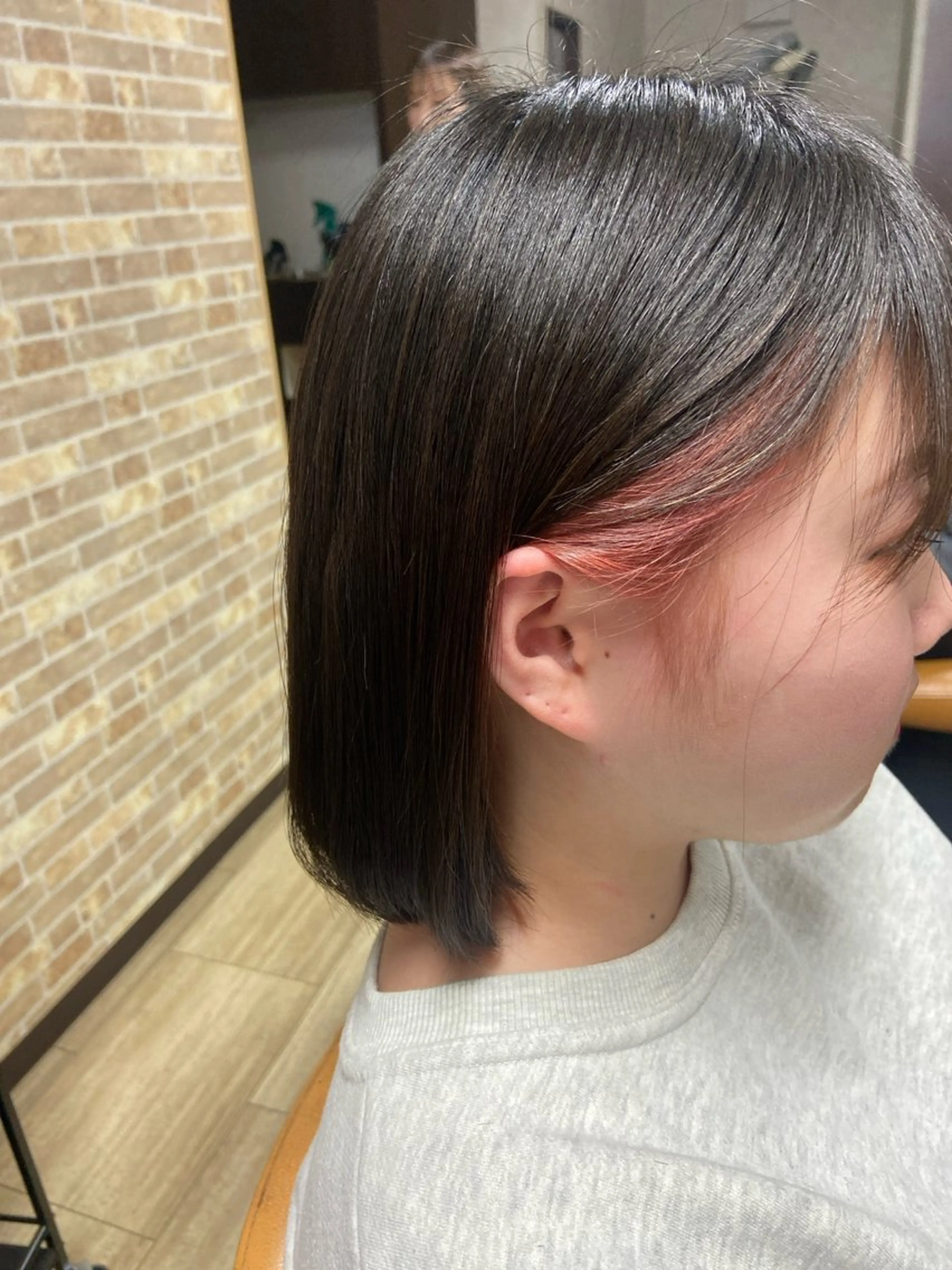 ミディアム カラー ピンクカラー 千上 結希奈のヘアスタイル