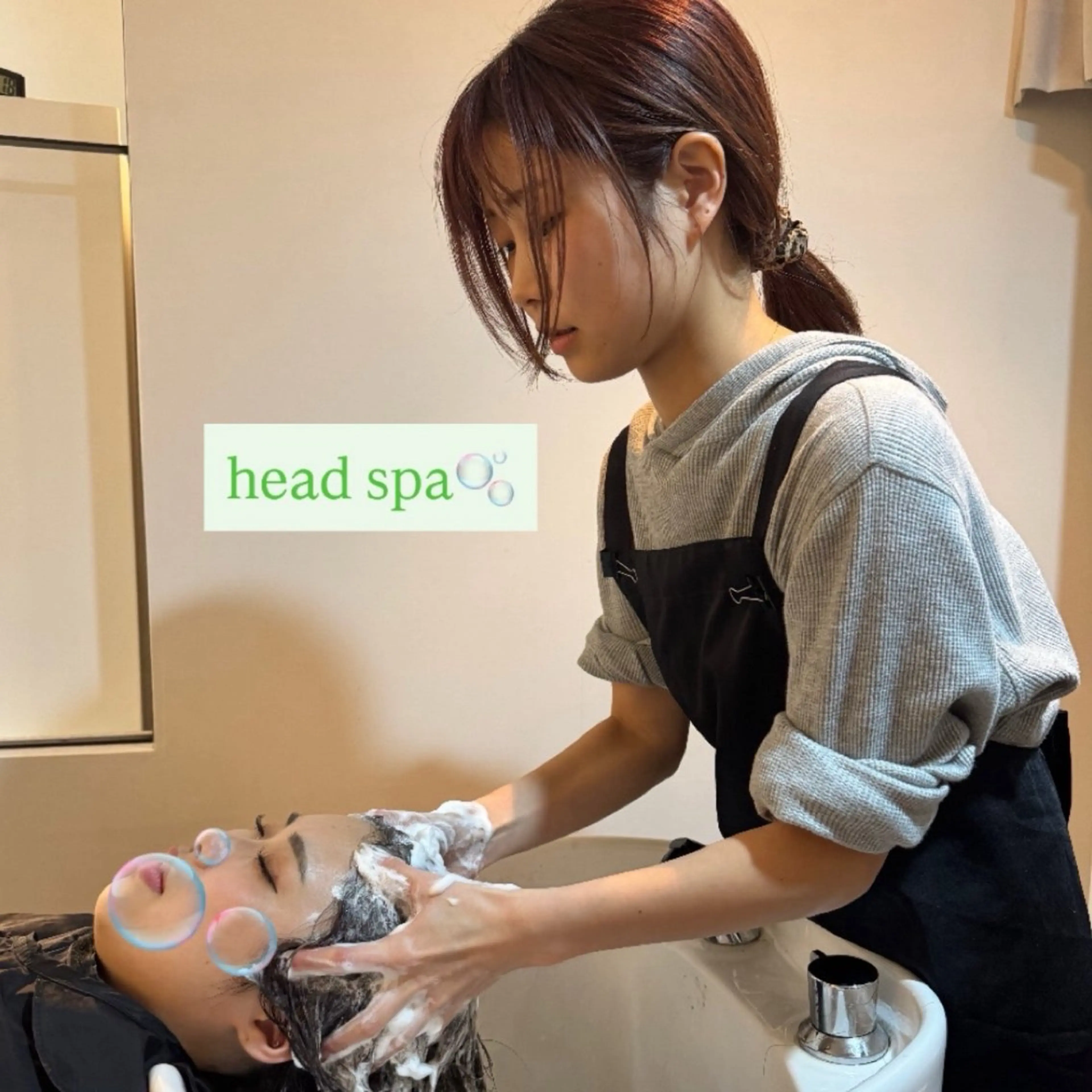 ワックス脱毛 眉カット 江坂/ 佐藤琴実のマツエク・マツパデザイン