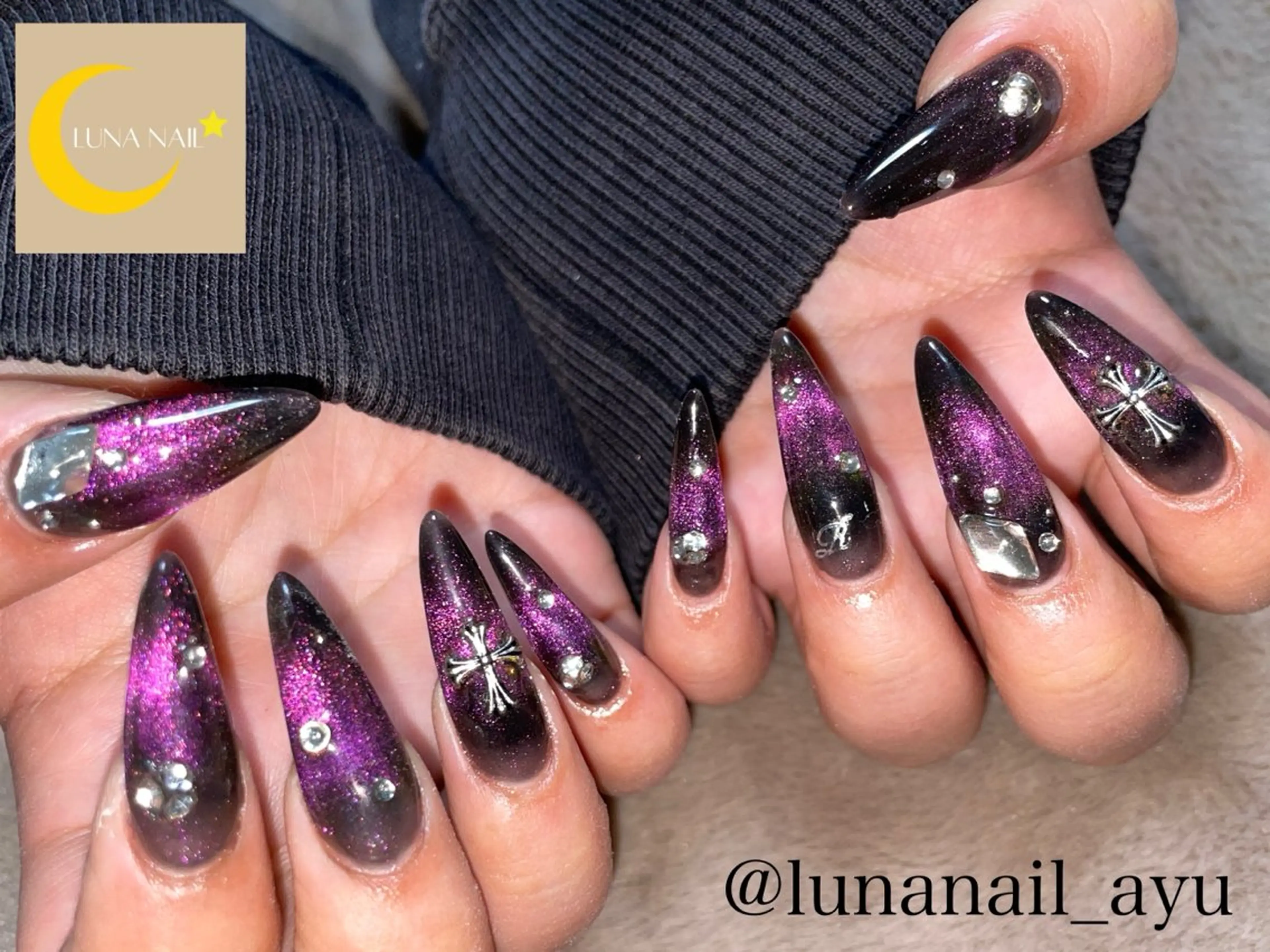 ネイル マグネットネイル ハンドネイル 🌙LUNA  NAIL⭐️所属・LUNA NAIL ayuのネイルデザイン
