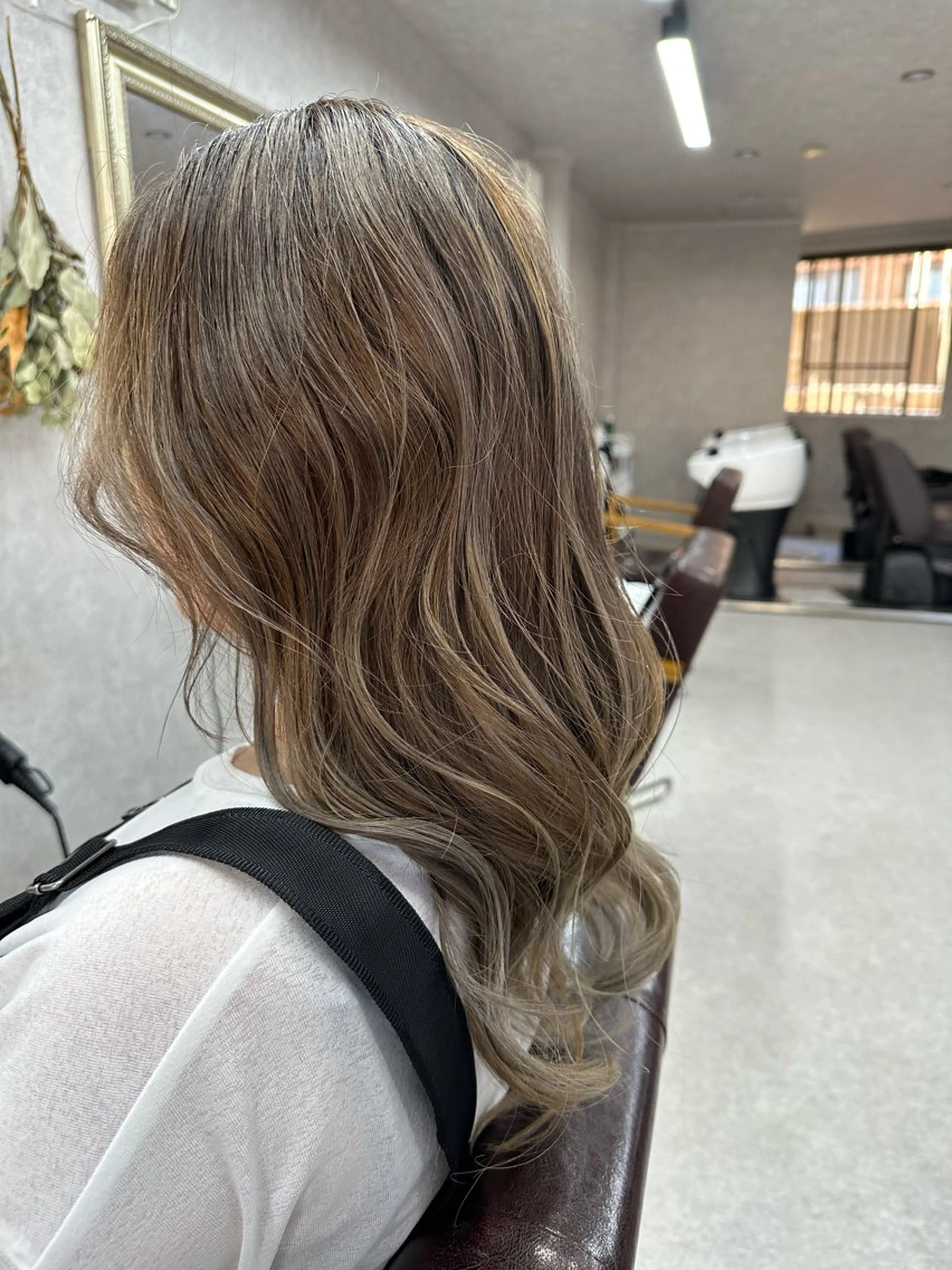 ロング カット ヘアカラー トリートメント Lien 深井店のヘアスタイル