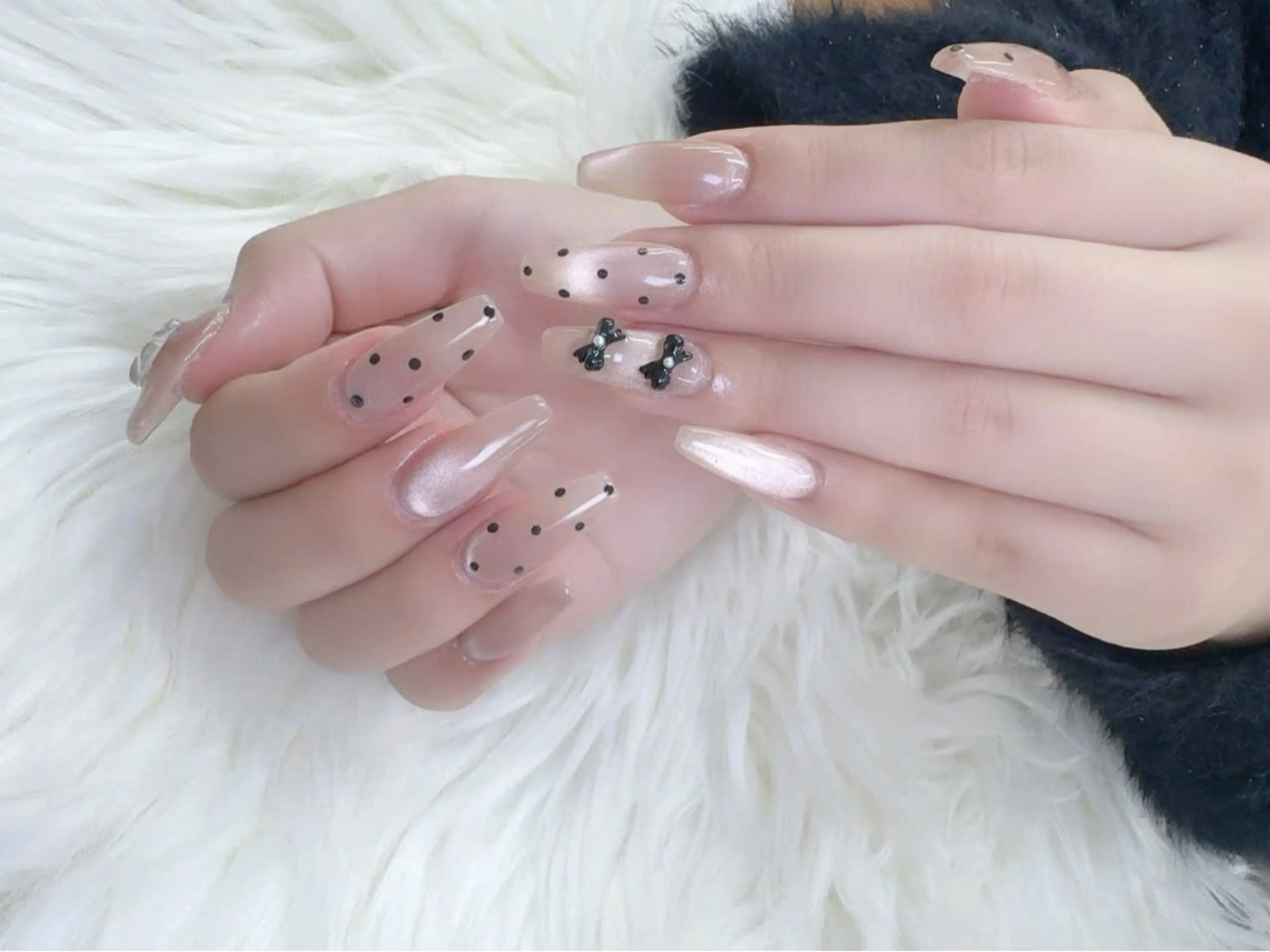 ネイル フレンチネイル グラデーション マグネットネイル ニュアンスネイル オフィスネイル ハンドネイル ハンドケア Hara Nail 【パラジェル使用】のネイルデザイン