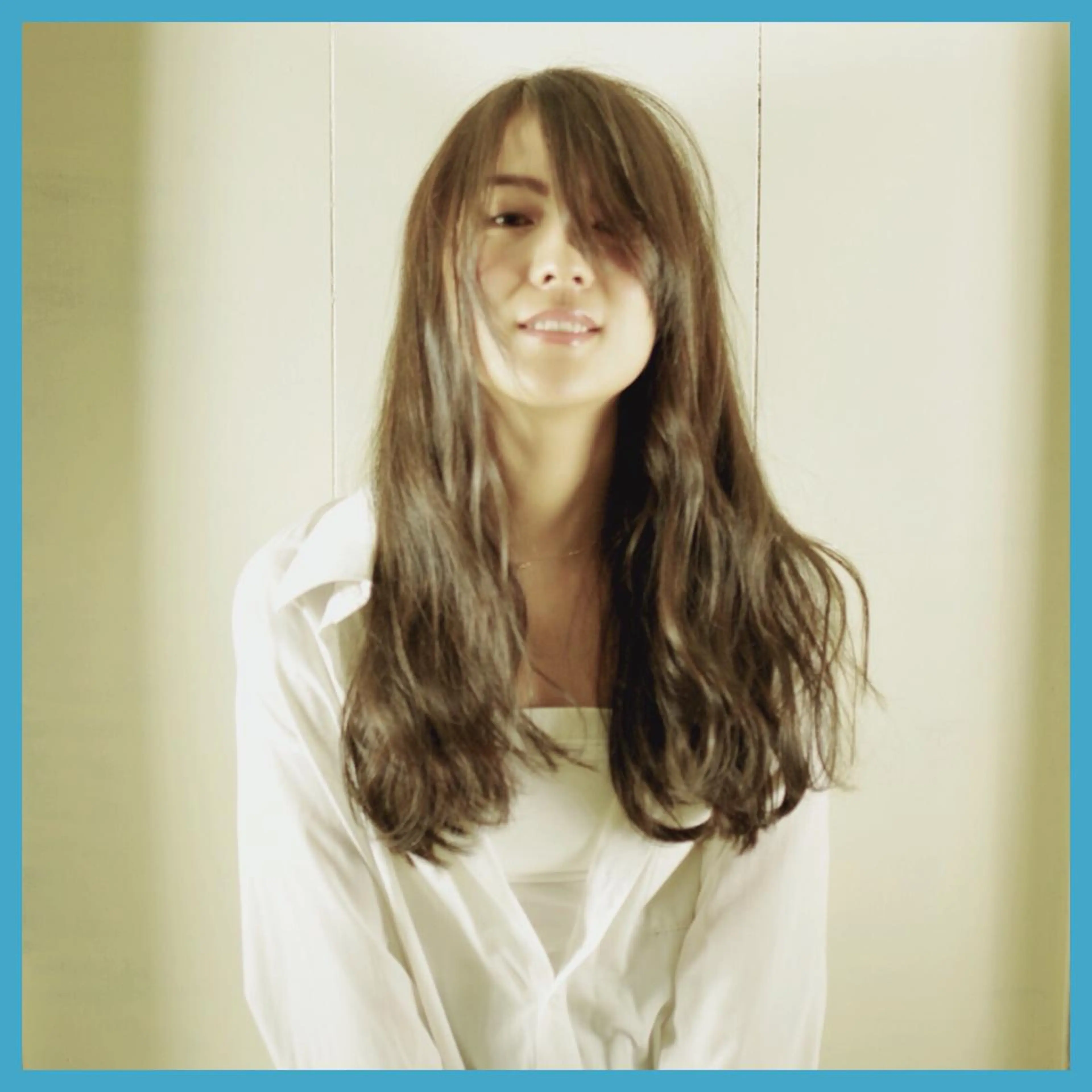 ロング カラー アッシュ ハイライトカラー ハイライト OZAWAYA所属・小沢 佑次のヘアスタイル