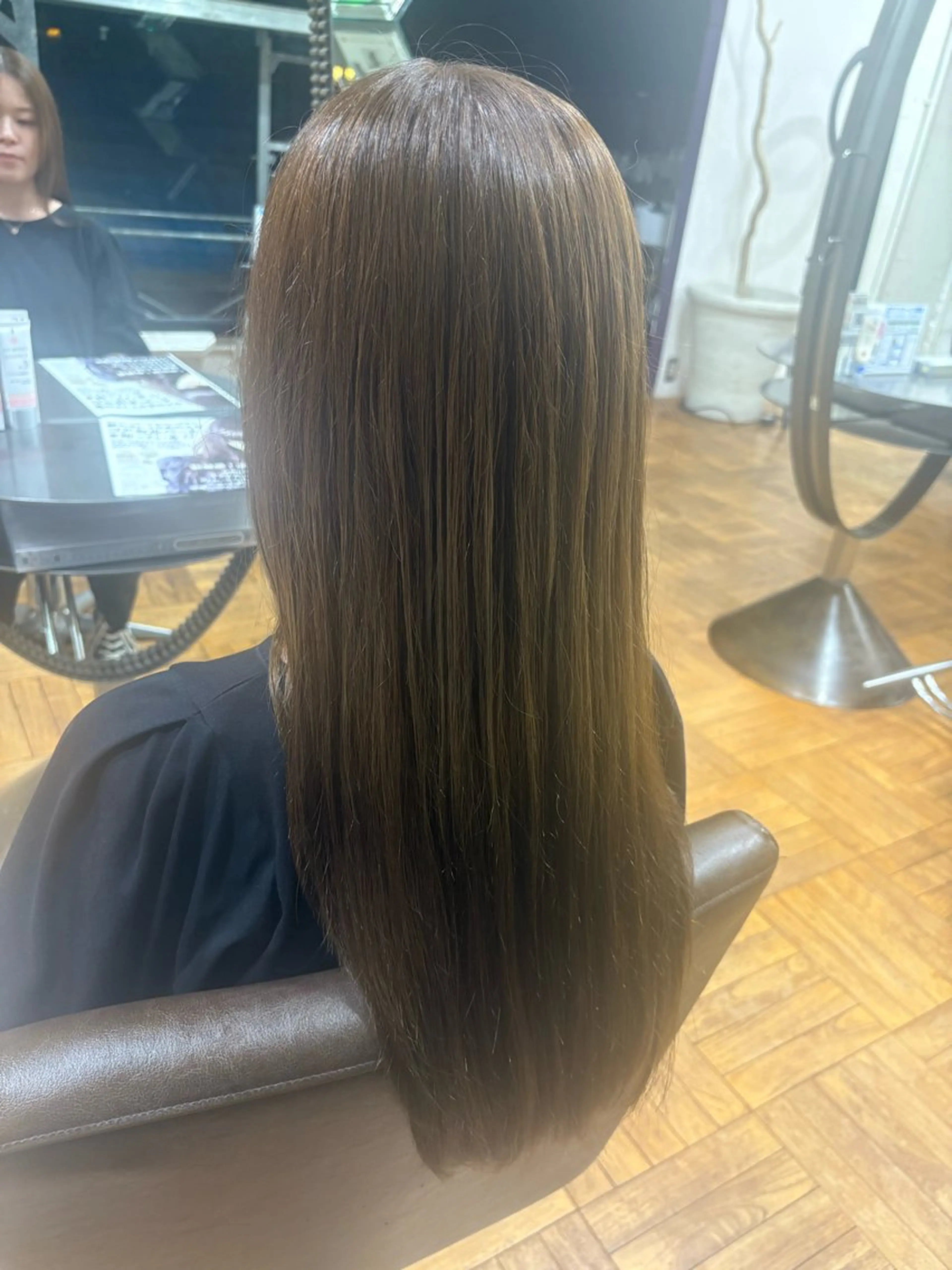 ロング カラー ヘアカラー 廣瀬 奈緒のヘアスタイル