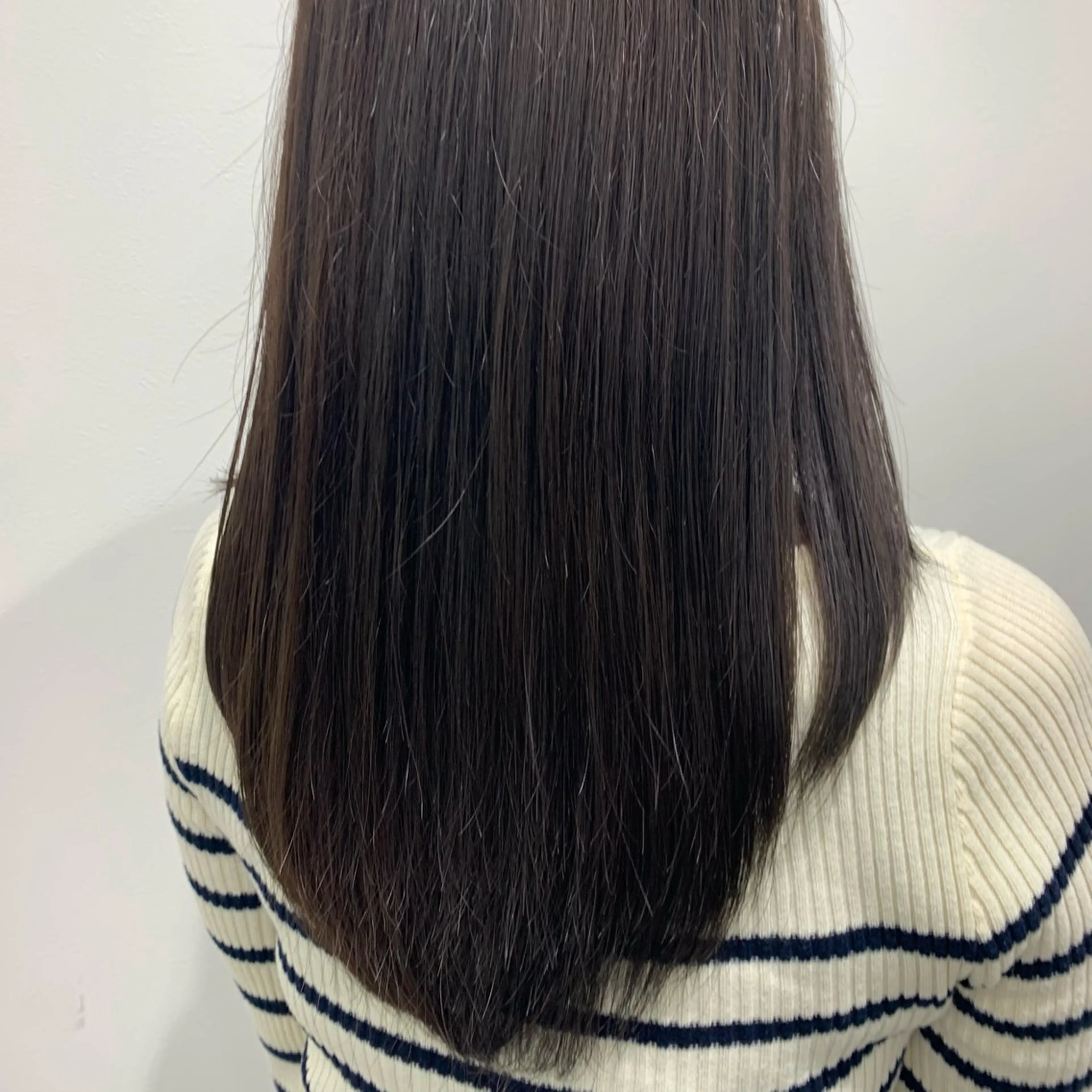 ロング レイヤーカット Rina🪄 韓国風レイヤーcutのヘアスタイル