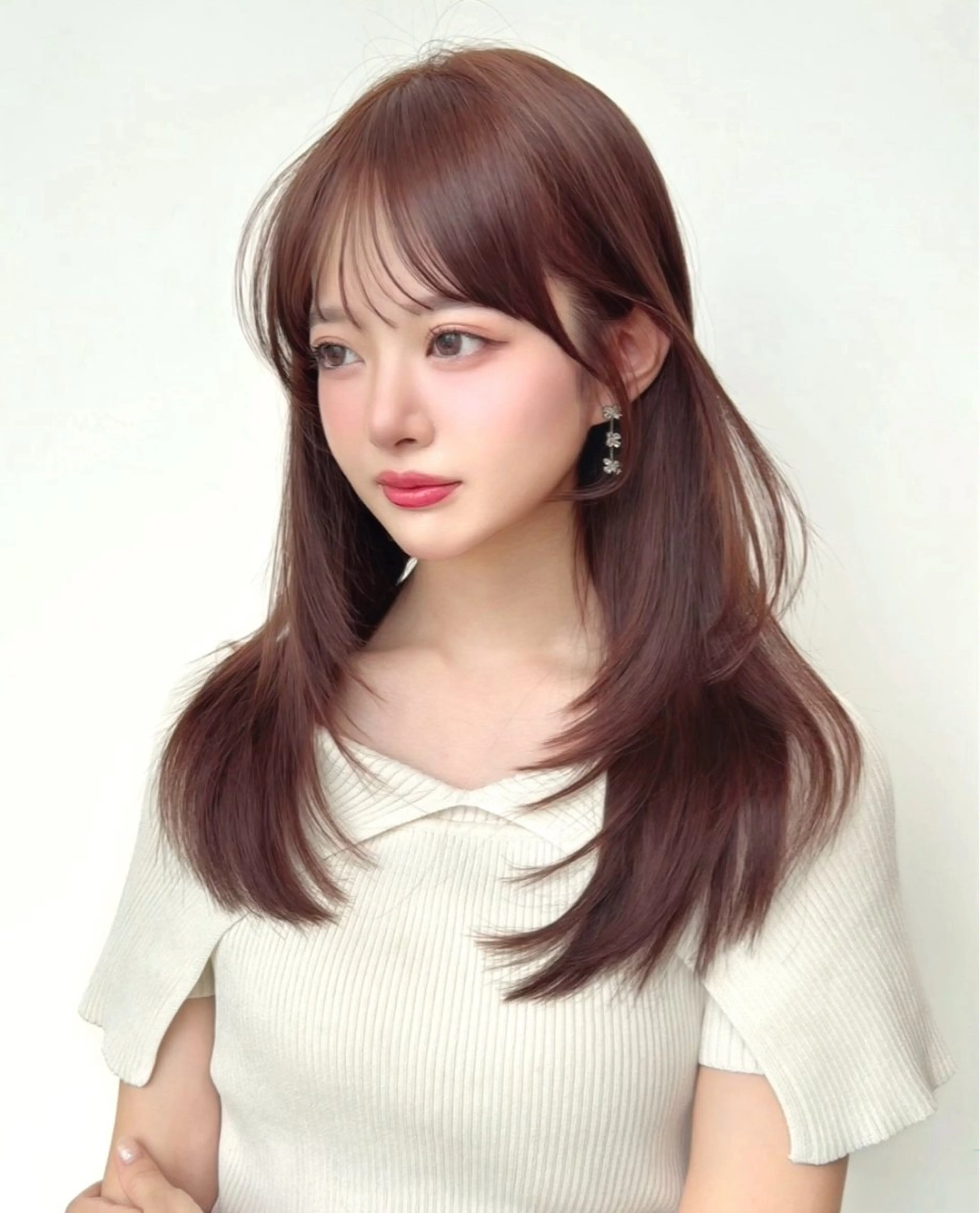 ミディアム レイヤーカット/ 顔まわり/アオイのヘアスタイル