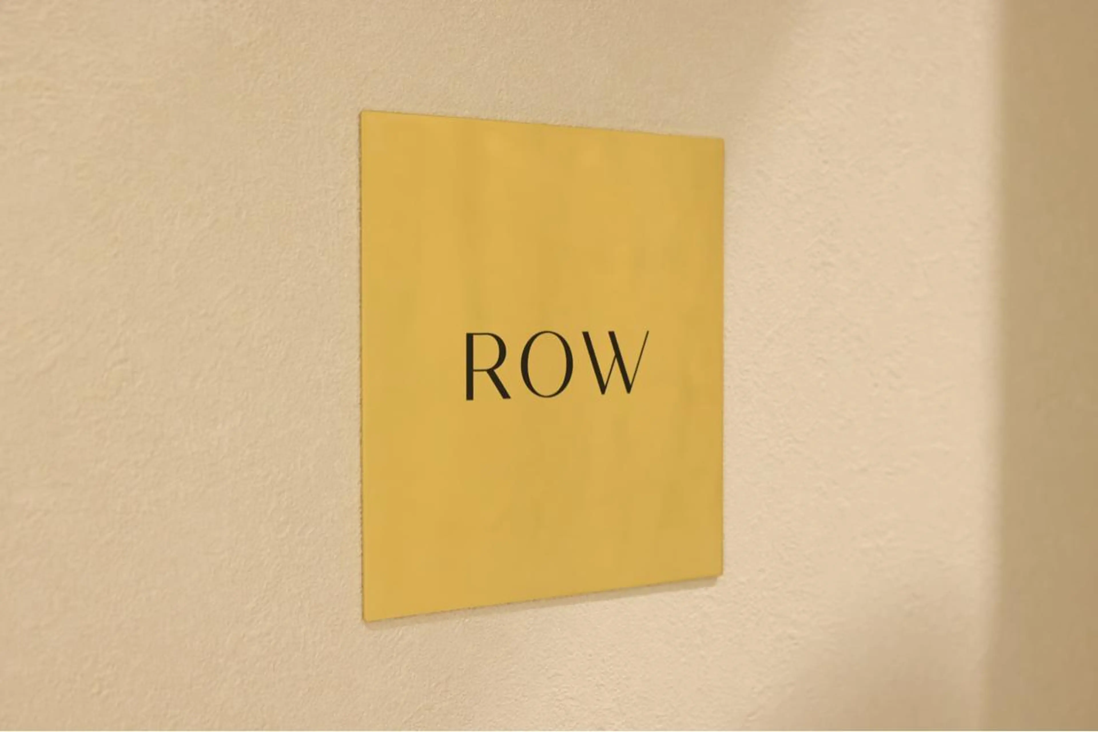 🌈安藤愛/透明感 艶カラー🫧ROWのヘアスタイル