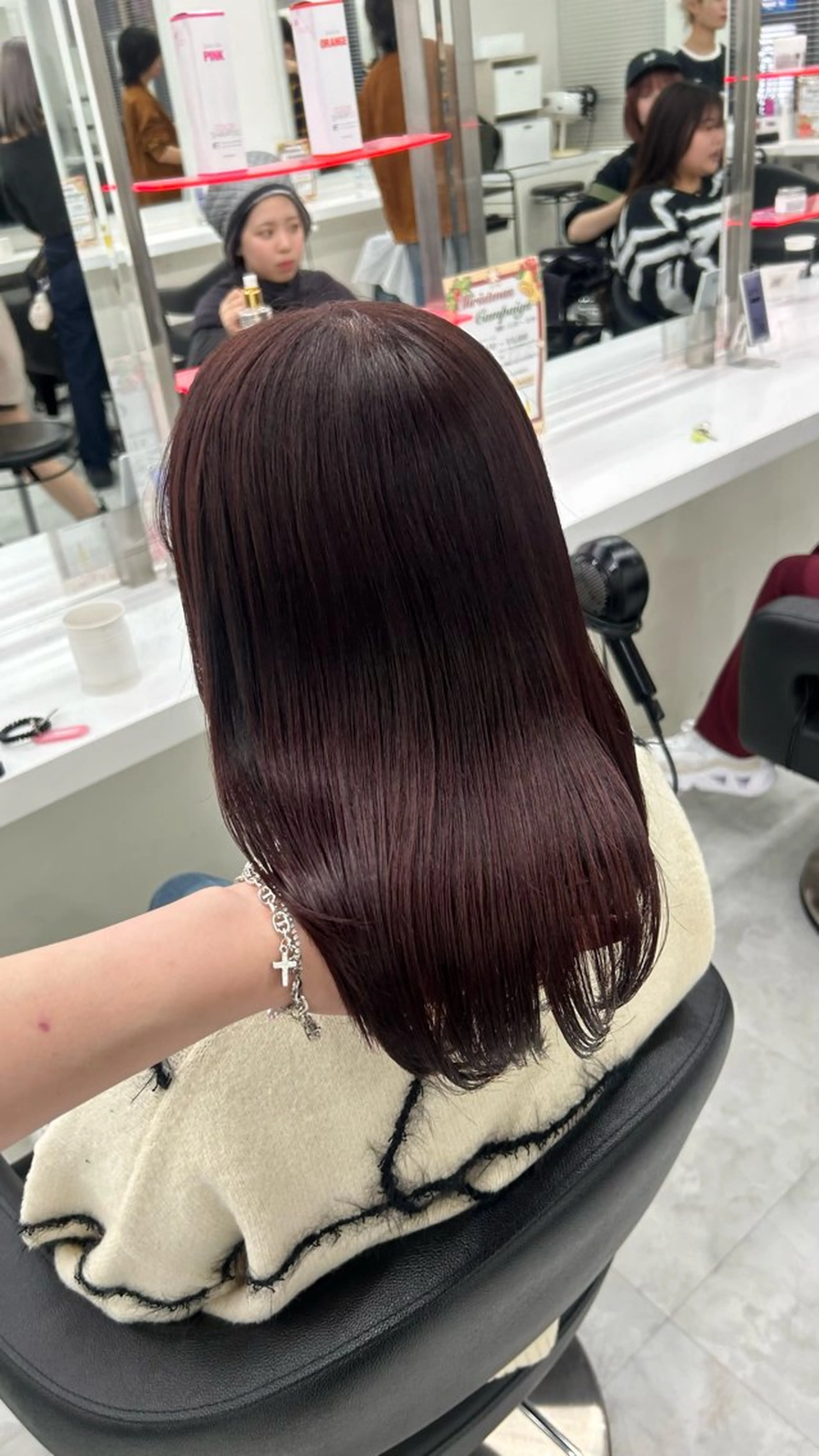 ロング カラー パーマ ヘアアレンジ メンズ キッズ カット ヘアカラー トリートメント 🩶盛れ✖️韓国ヘア 🩶Himari🎀のヘアスタイル