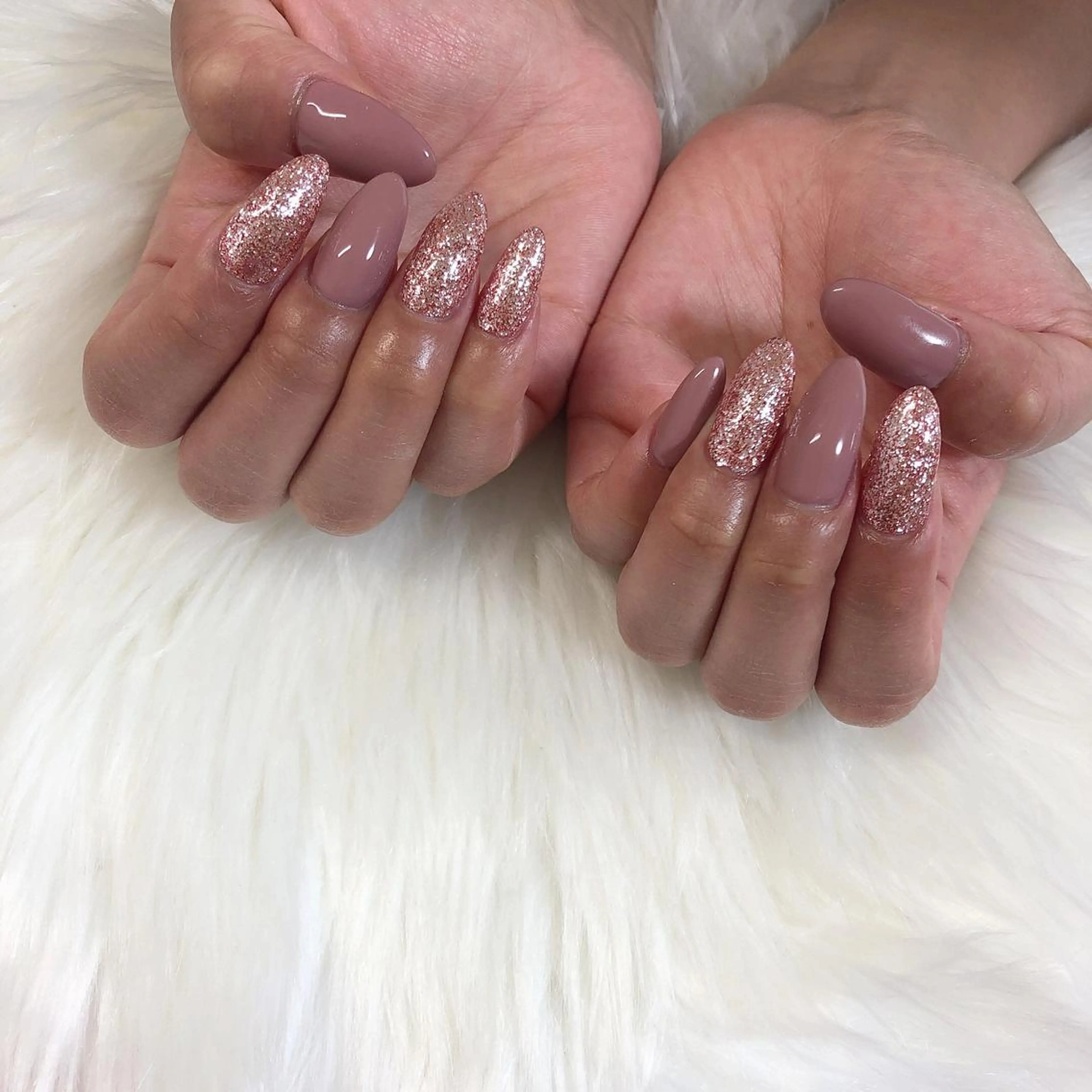 ネイル ハンドネイル 西岡 杏のネイルデザイン