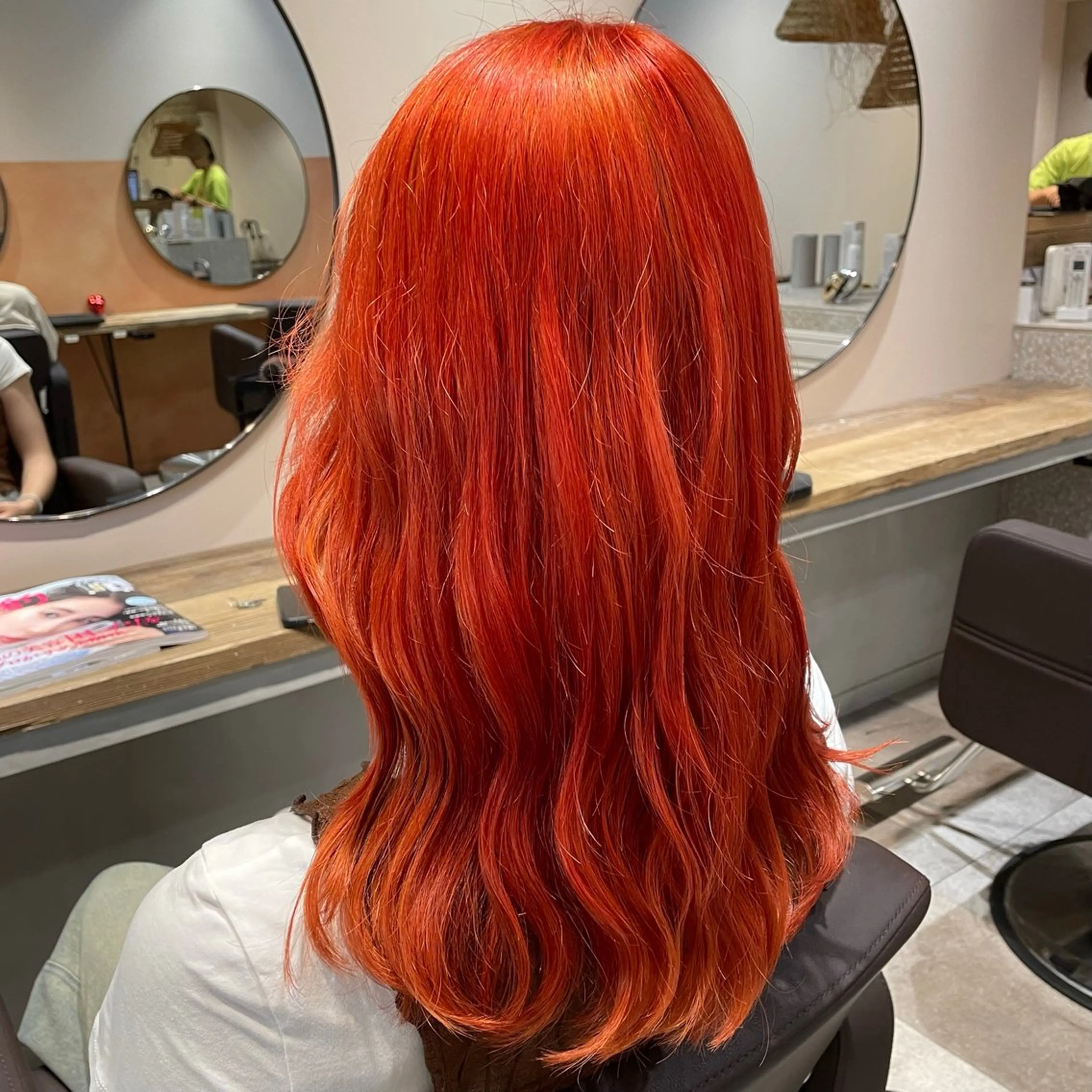 セミロング カラー オレンジ ヘアカラー トリートメント 👾TAMURA MAAYA👾のヘアスタイル