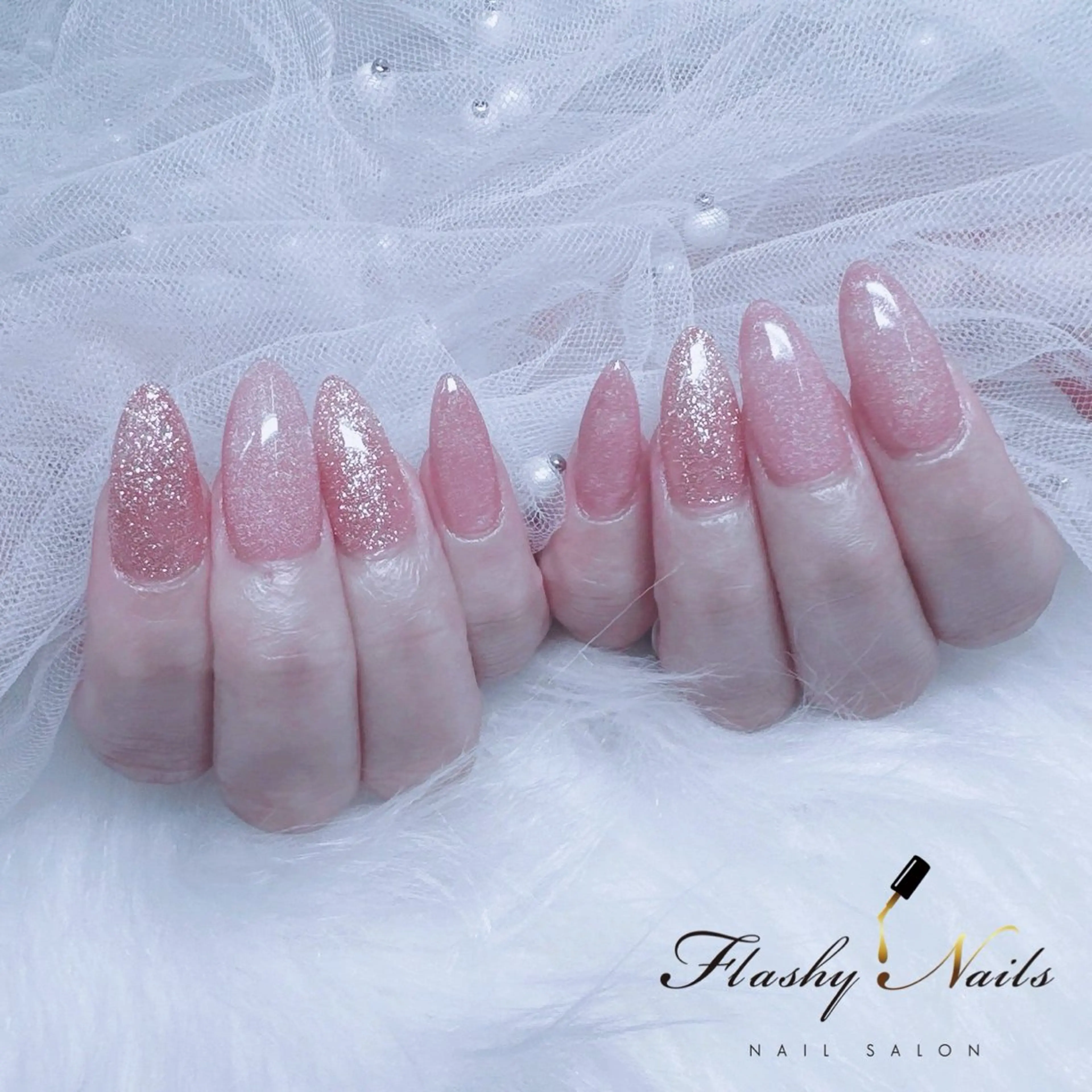ネイル ハンドネイル Flashy Nailsのネイルデザイン