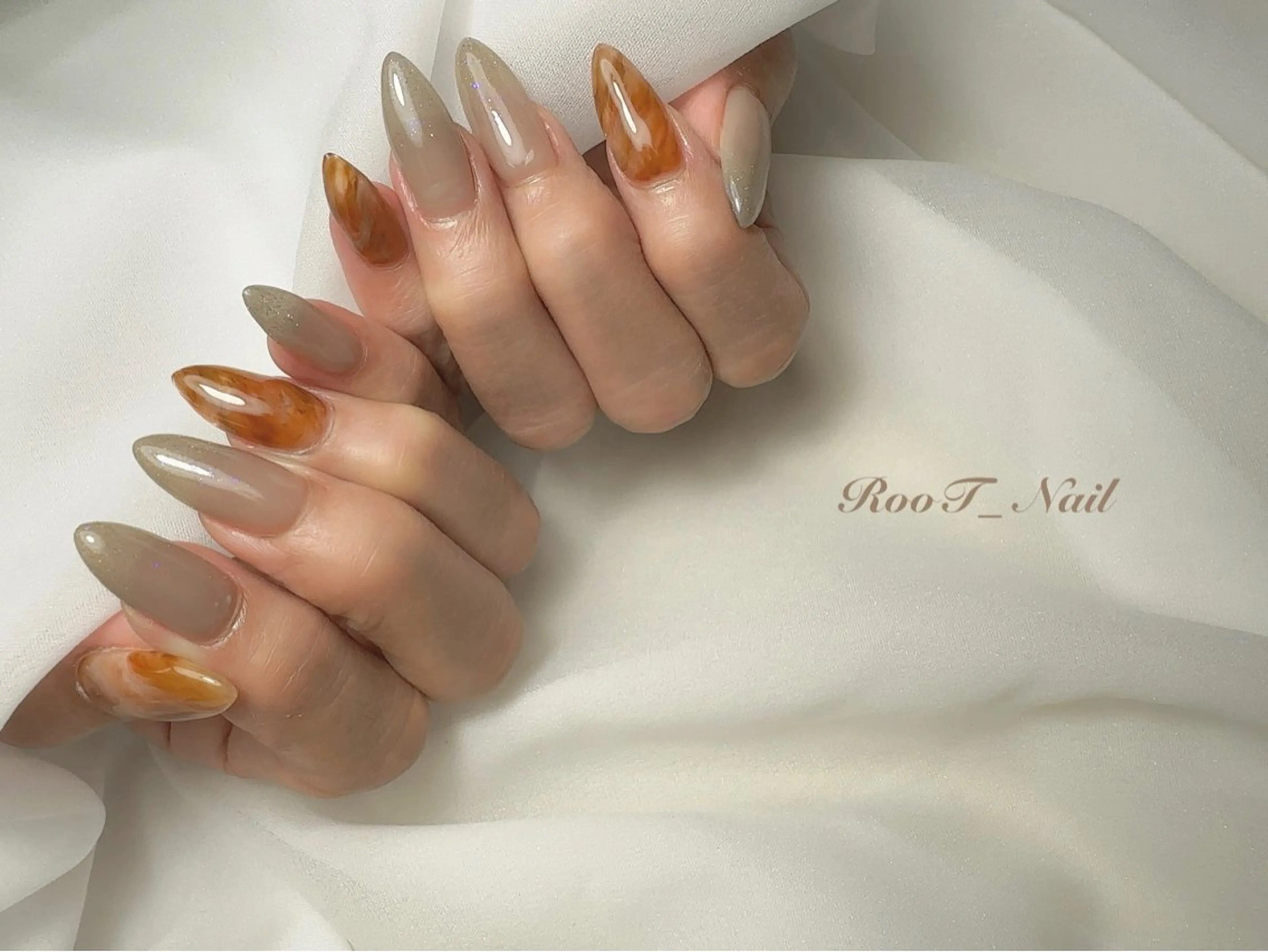 ネイル ニュアンスネイル ハンドネイル RooT Nailのネイルデザイン