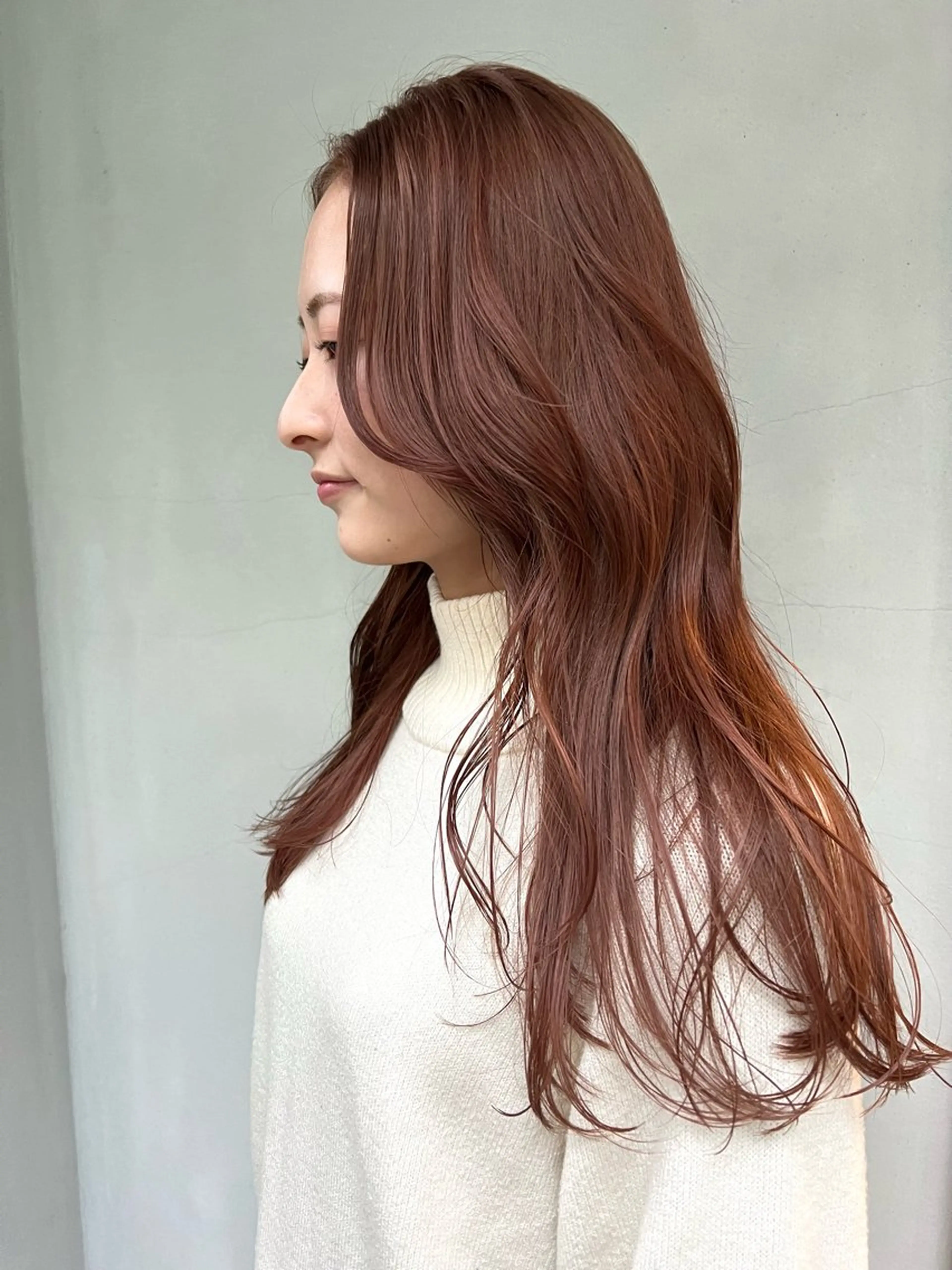 ロング カラー ベージュカラー ブリーチ ピンクカラー ピンクベージュ カット ヘアカラー トリートメント ENIF　大島 芽生のヘアスタイル