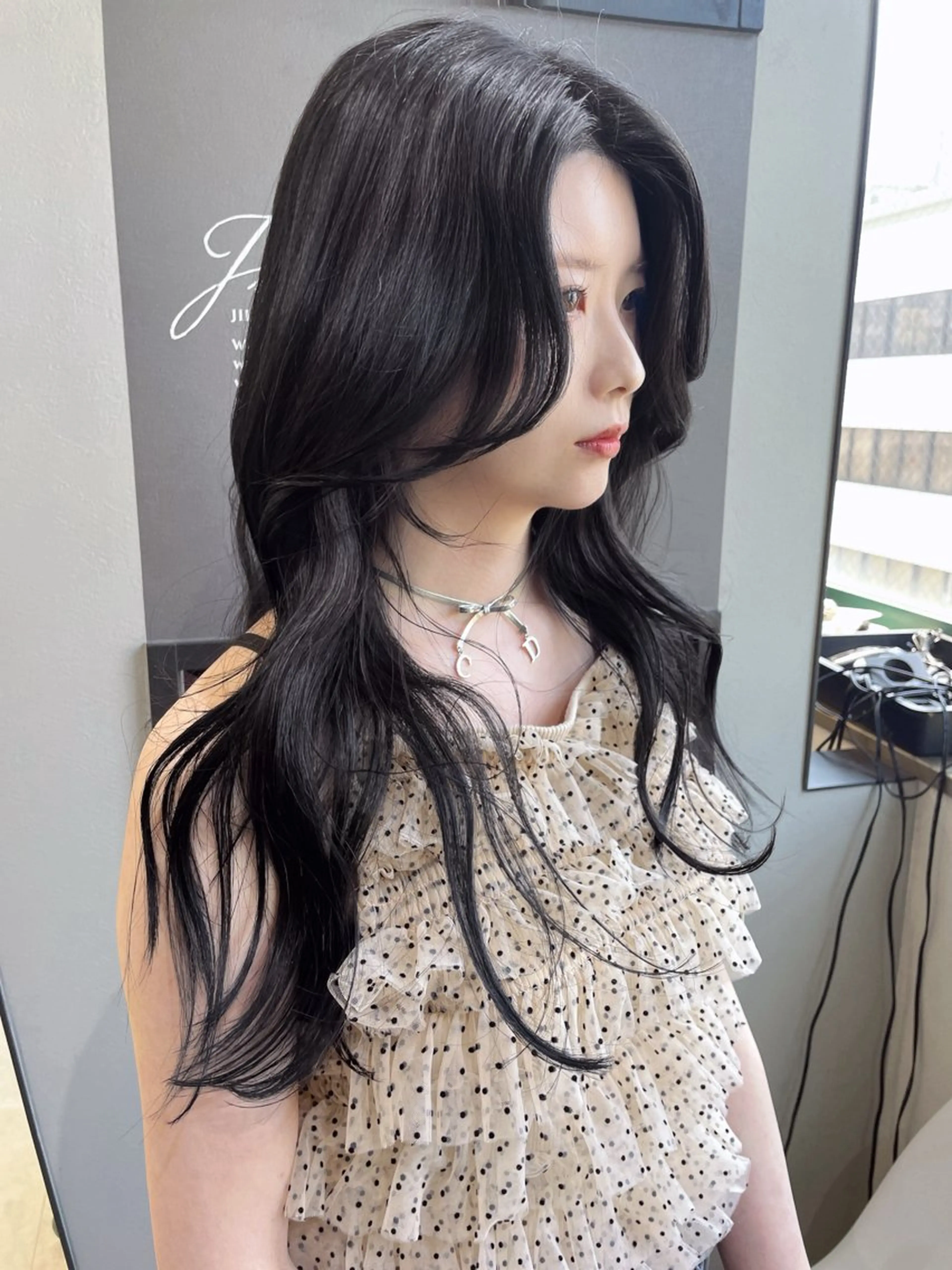 ロング カラー レイヤーカット AIRI layer cut hairのヘアスタイル