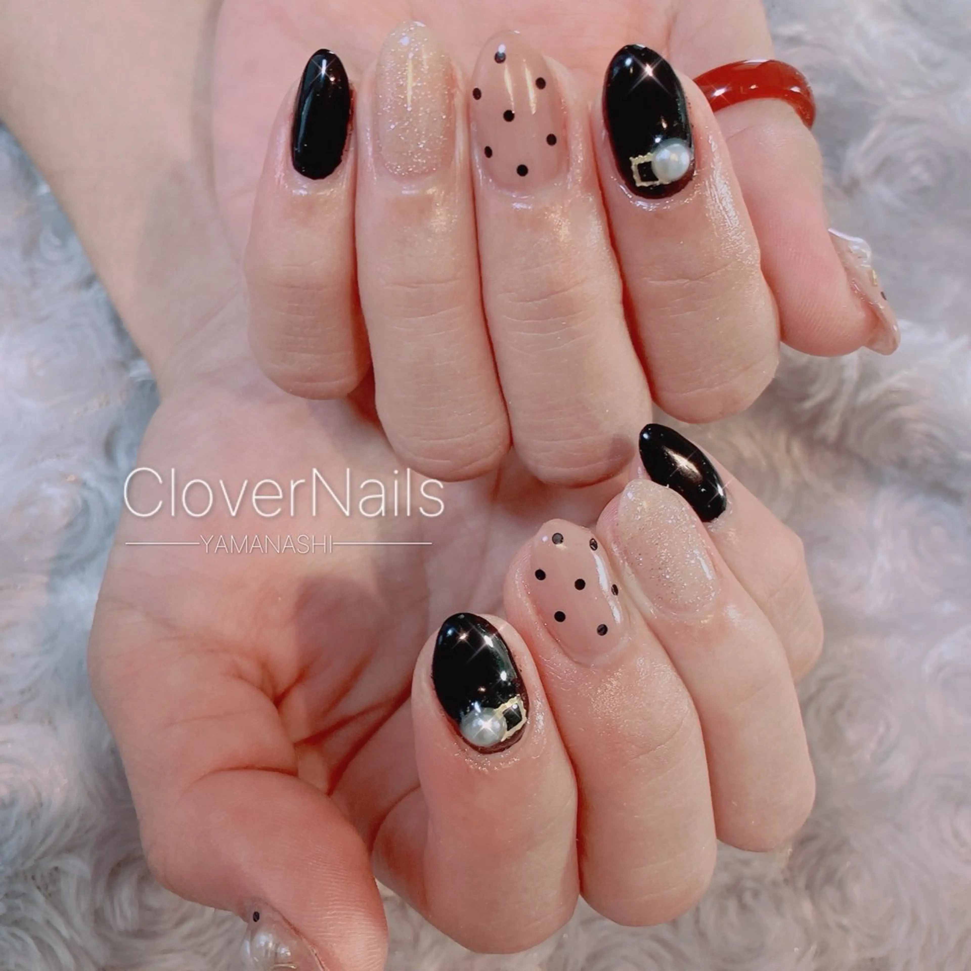 ネイル ドット シンプルネイル 冬ネイル ハンドネイル 自宅ネイルサロン クロバーネイルのネイルデザイン