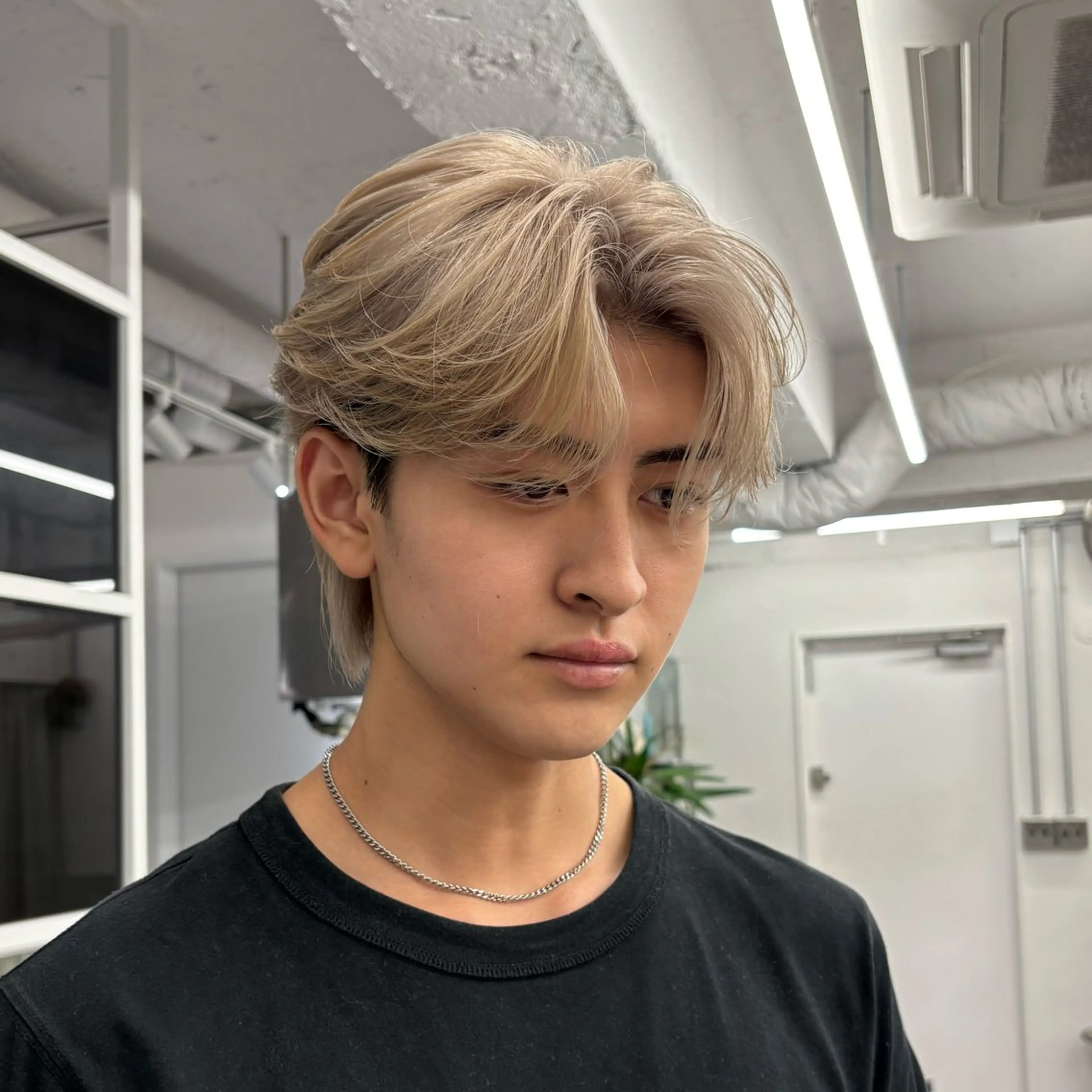 カラー メンズ ヘアカラー メンズハイライト／ メンズブリーチカラーのヘアスタイル