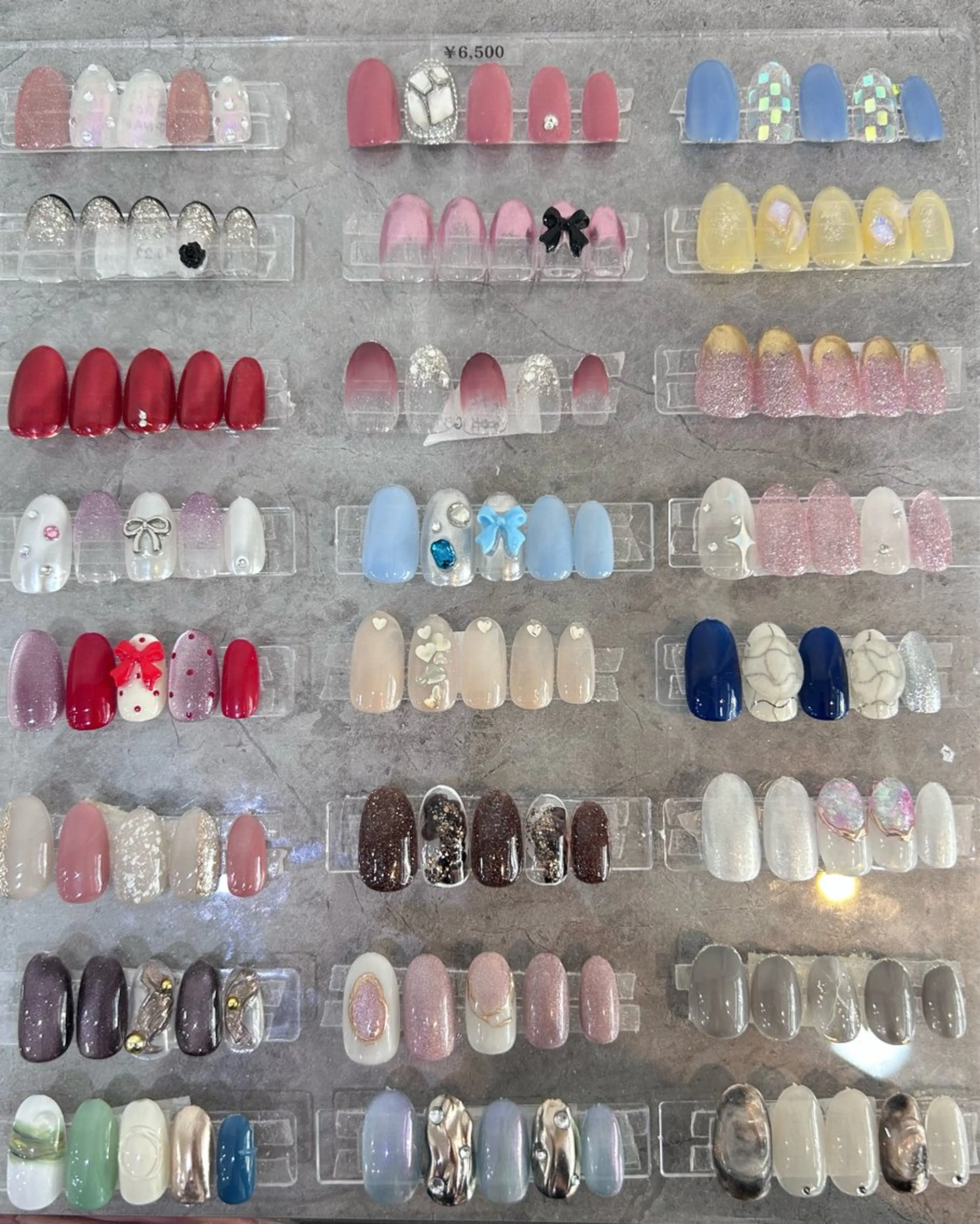 ネイル Raby 浅草店所属・raby KESAMIのネイルデザイン