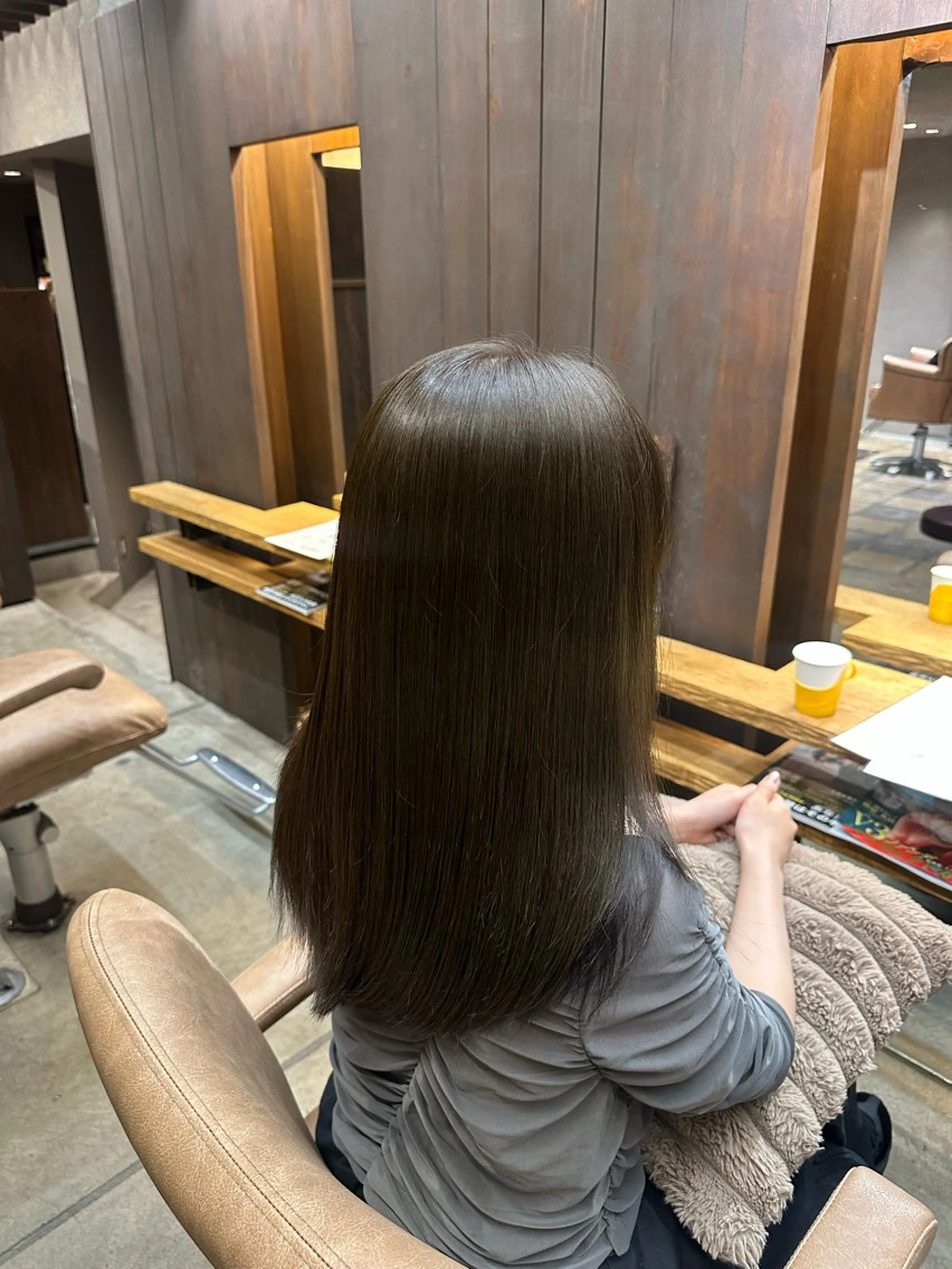 セミロング ヘアカラー トリートメント 水光艶カラー/ 艶ブリーチ/颯のヘアスタイル