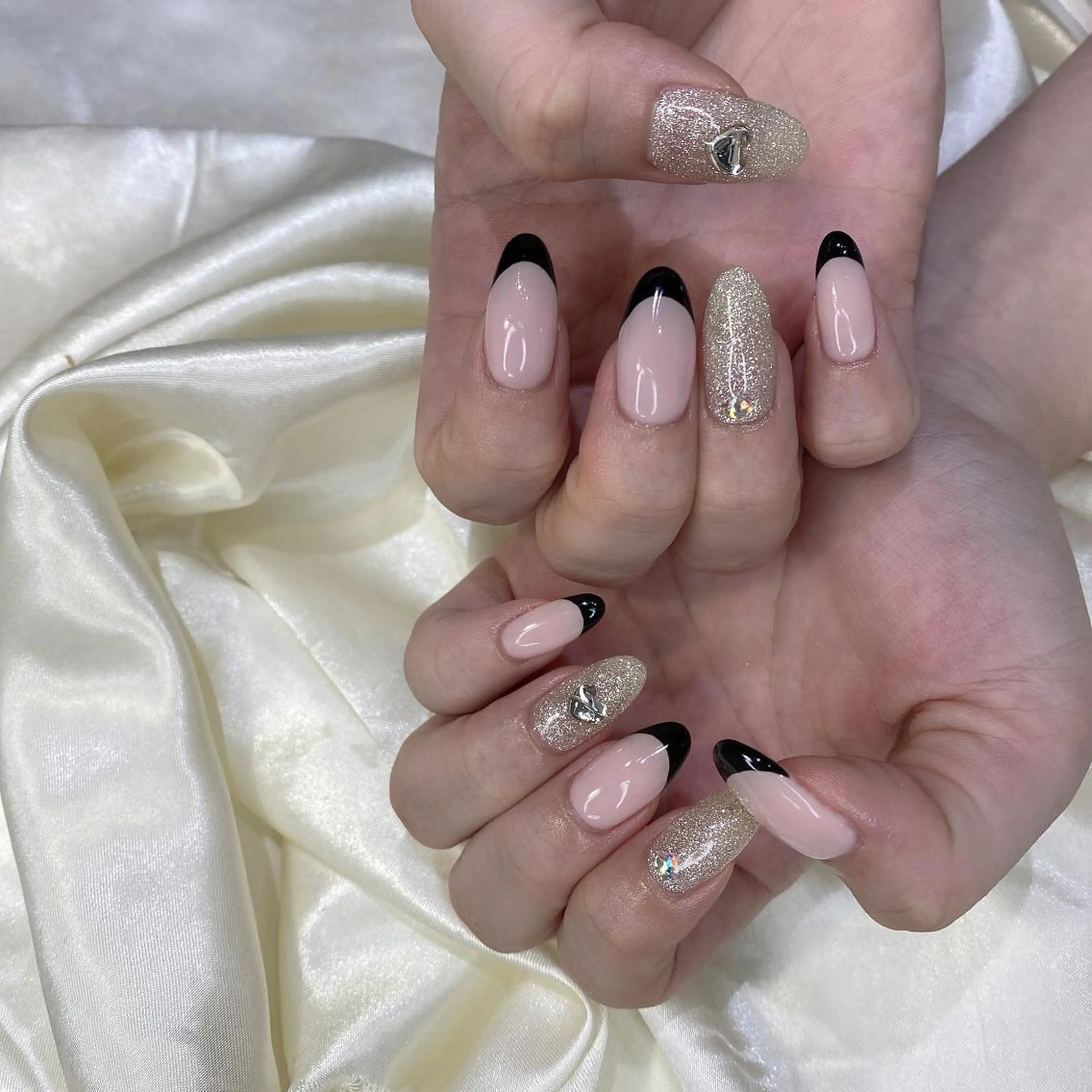 ネイル ハンドネイル 西岡 杏のネイルデザイン